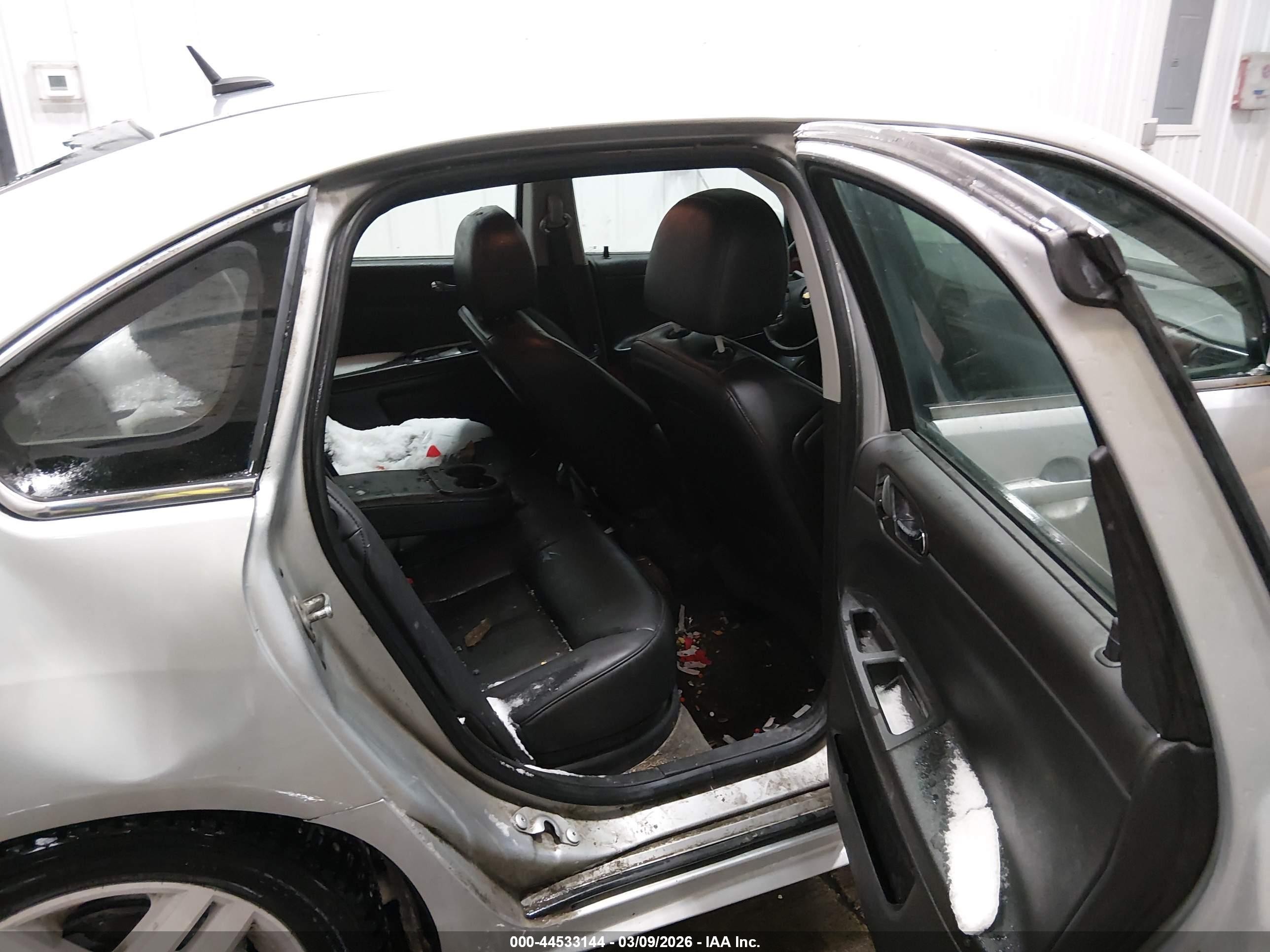 2011 Chevrolet Impala Lt Silver vin: 2G1WG5EK2B1303987
