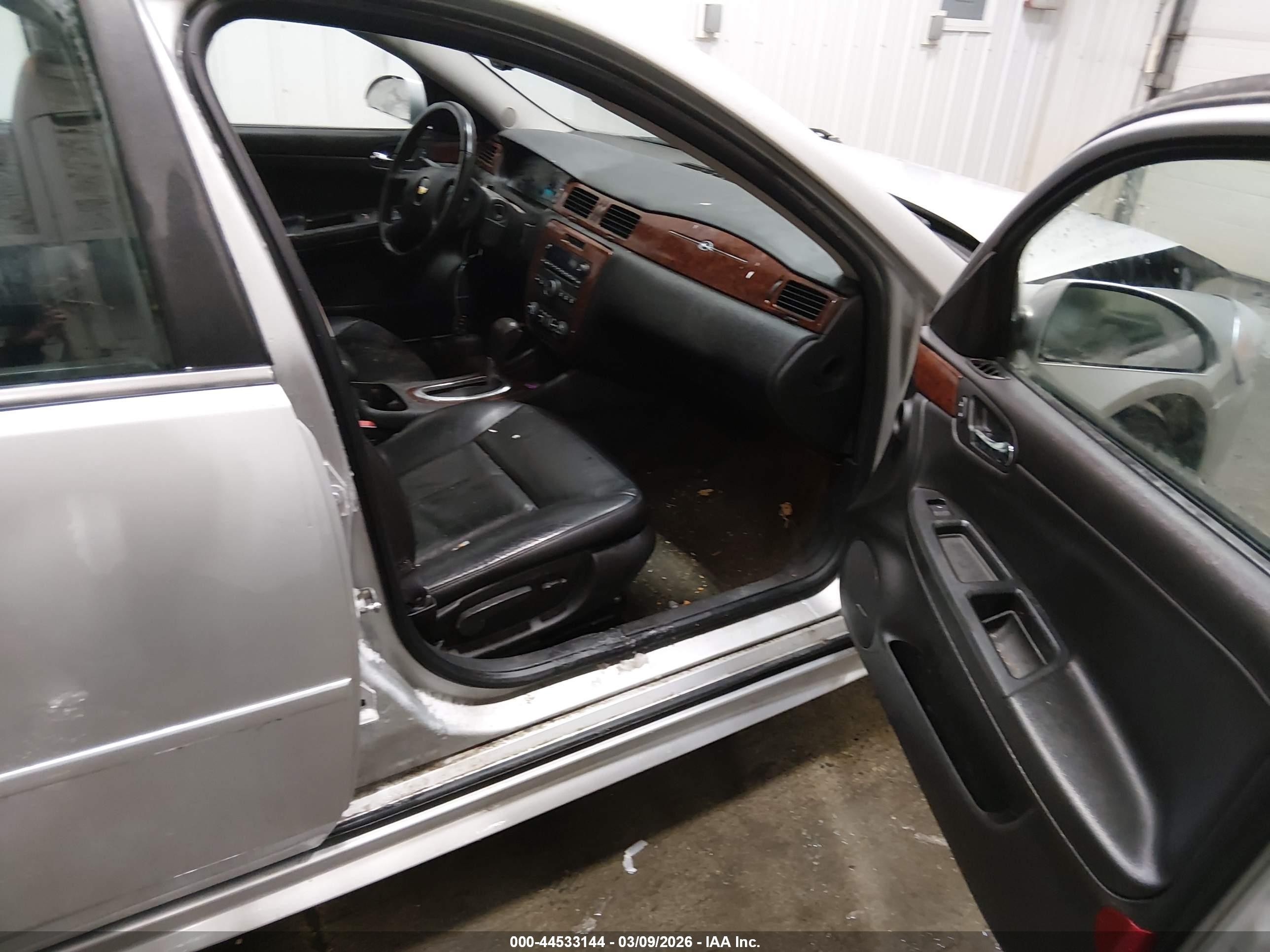 2011 Chevrolet Impala Lt Silver vin: 2G1WG5EK2B1303987