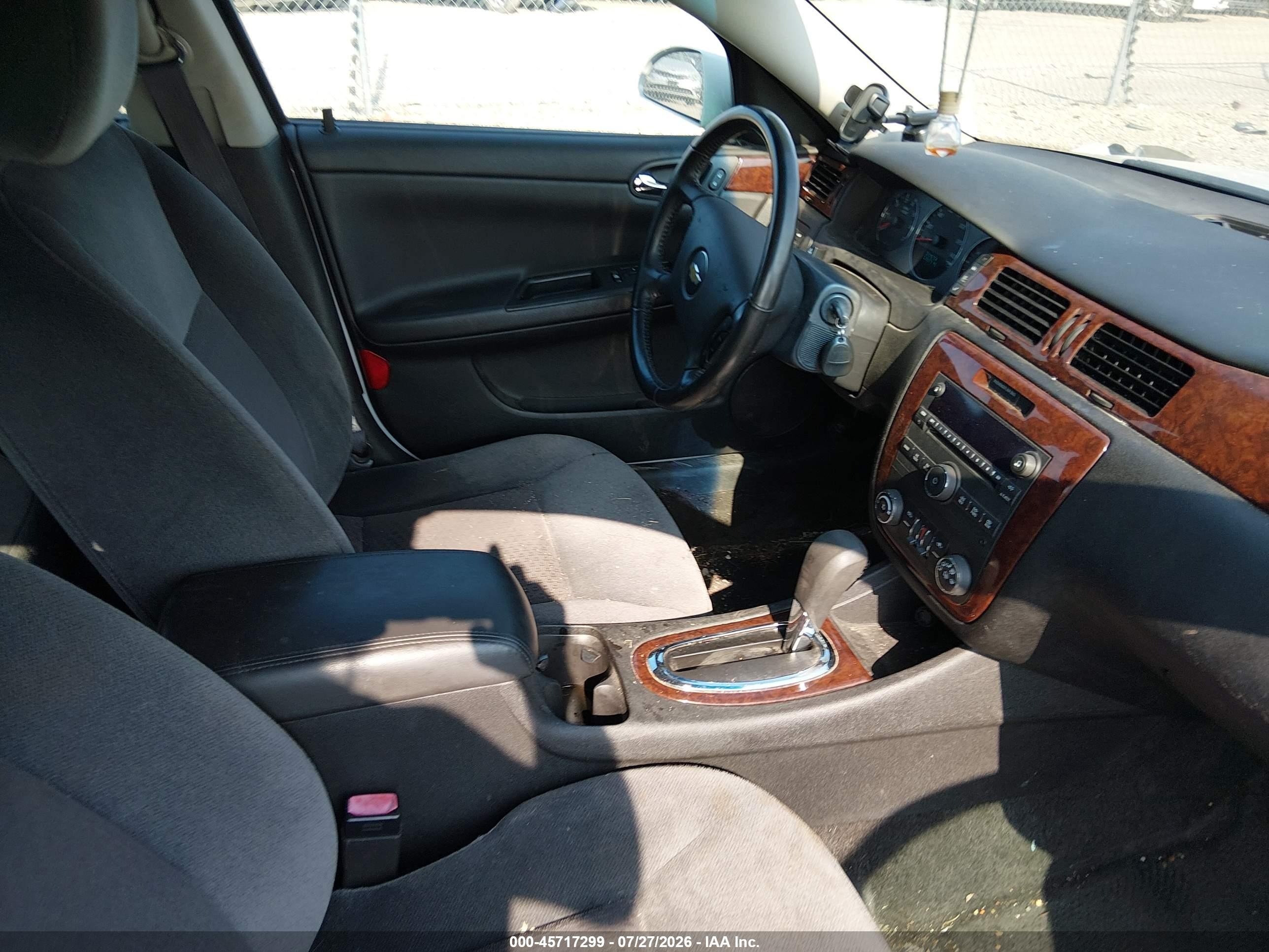2011 Chevrolet Impala Lt Белый vin: 2G1WG5EK2B1304427