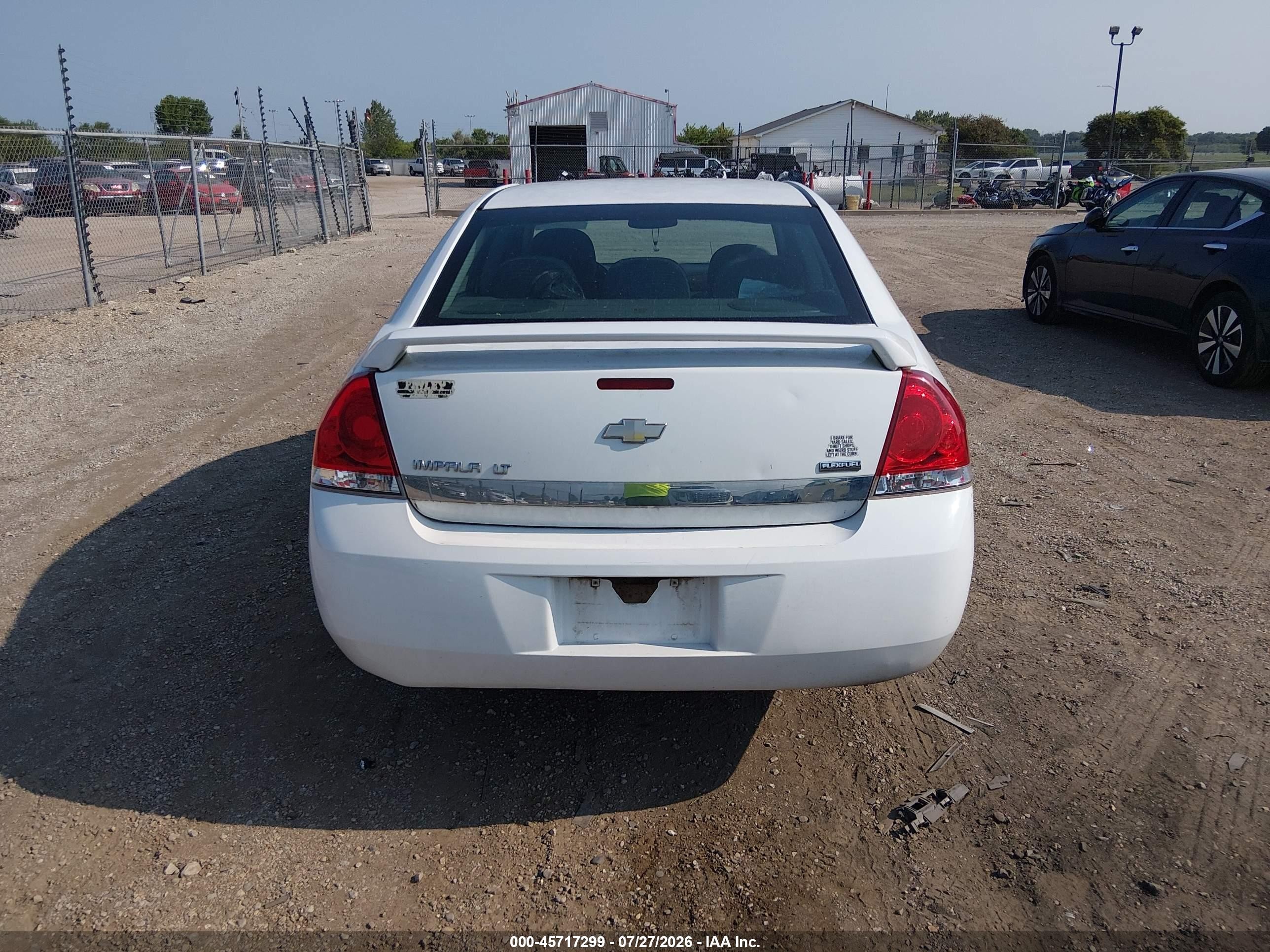 2011 Chevrolet Impala Lt Белый vin: 2G1WG5EK2B1304427