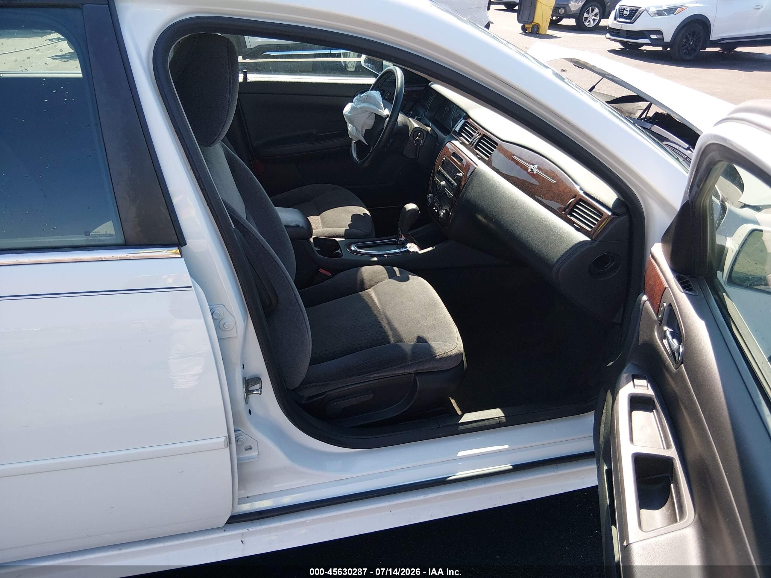 2011 Chevrolet Impala Lt White vin: 2G1WG5EK3B1114068