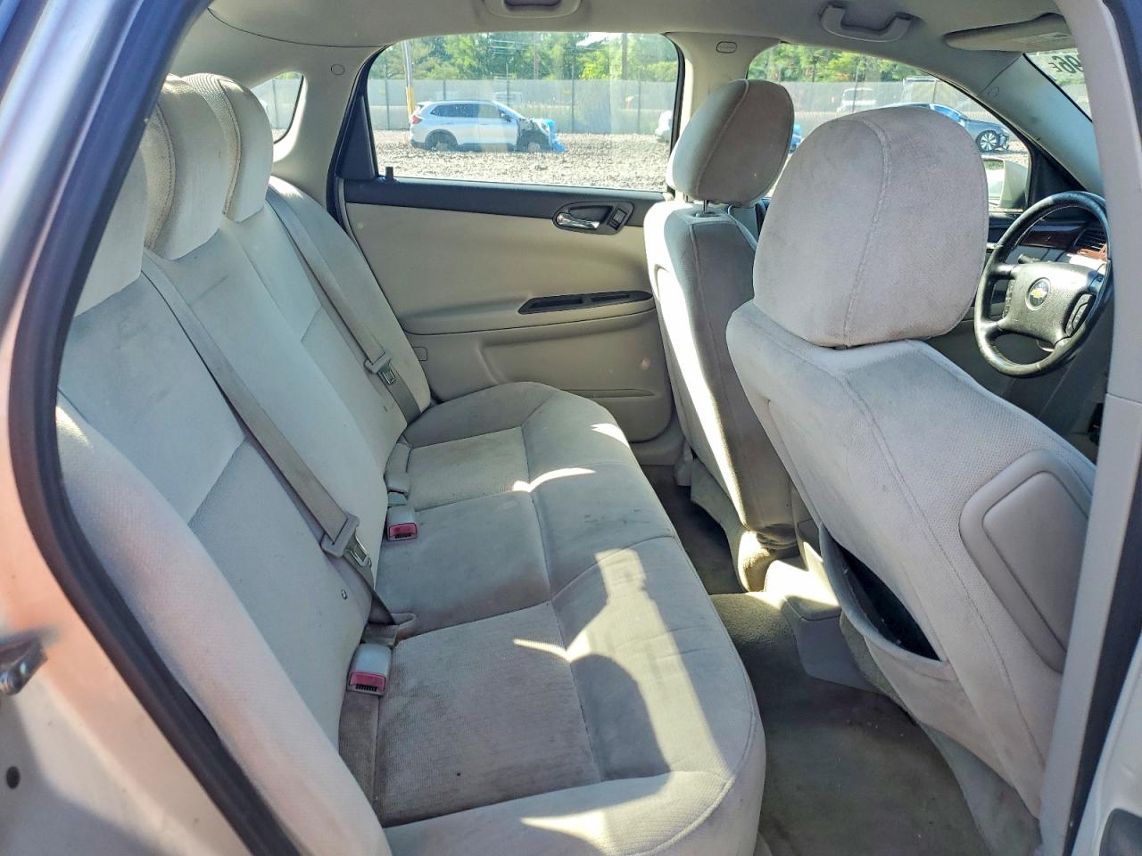 2011 Chevrolet Impala Silver vin: 2G1WG5EK5B1130529