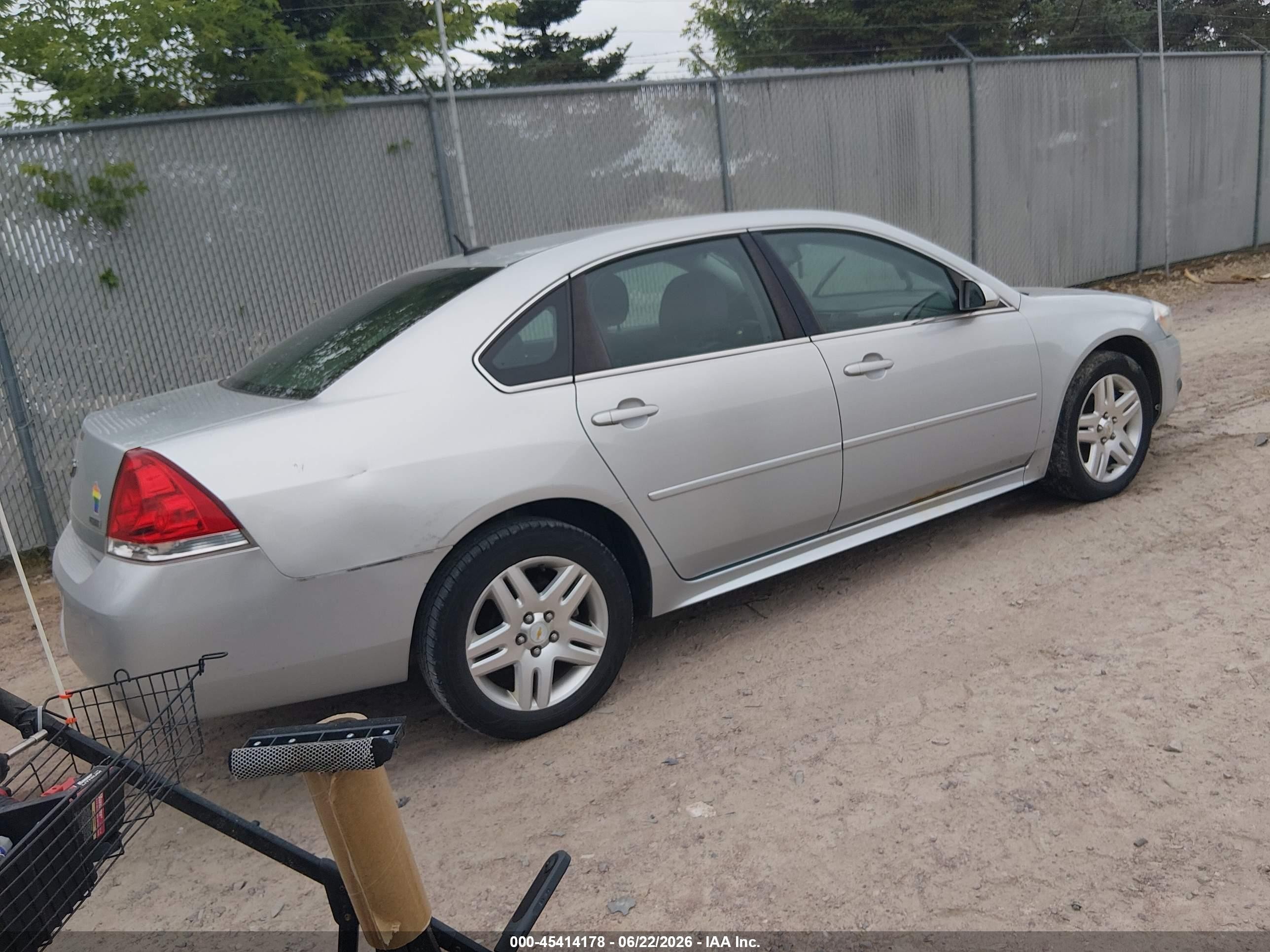 2011 Chevrolet Impala Lt Серебряный vin: 2G1WG5EK5B1306043
