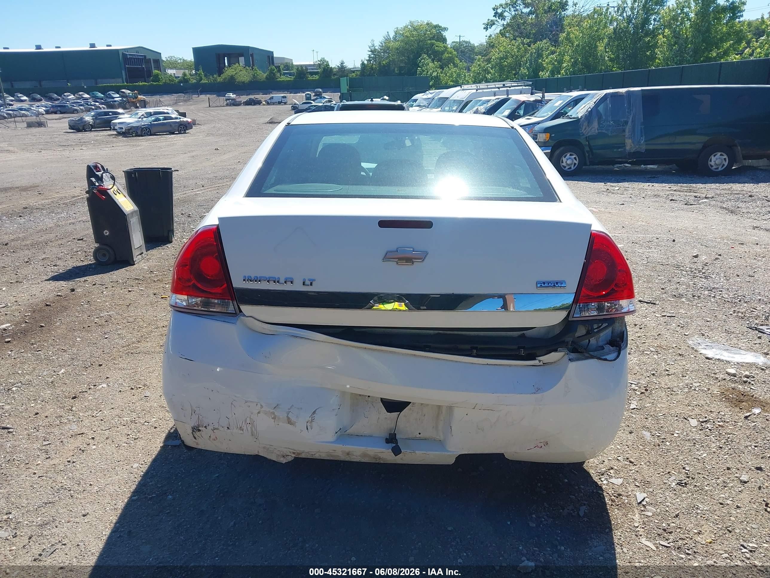 2011 Chevrolet Impala Lt White vin: 2G1WG5EK5B1313400