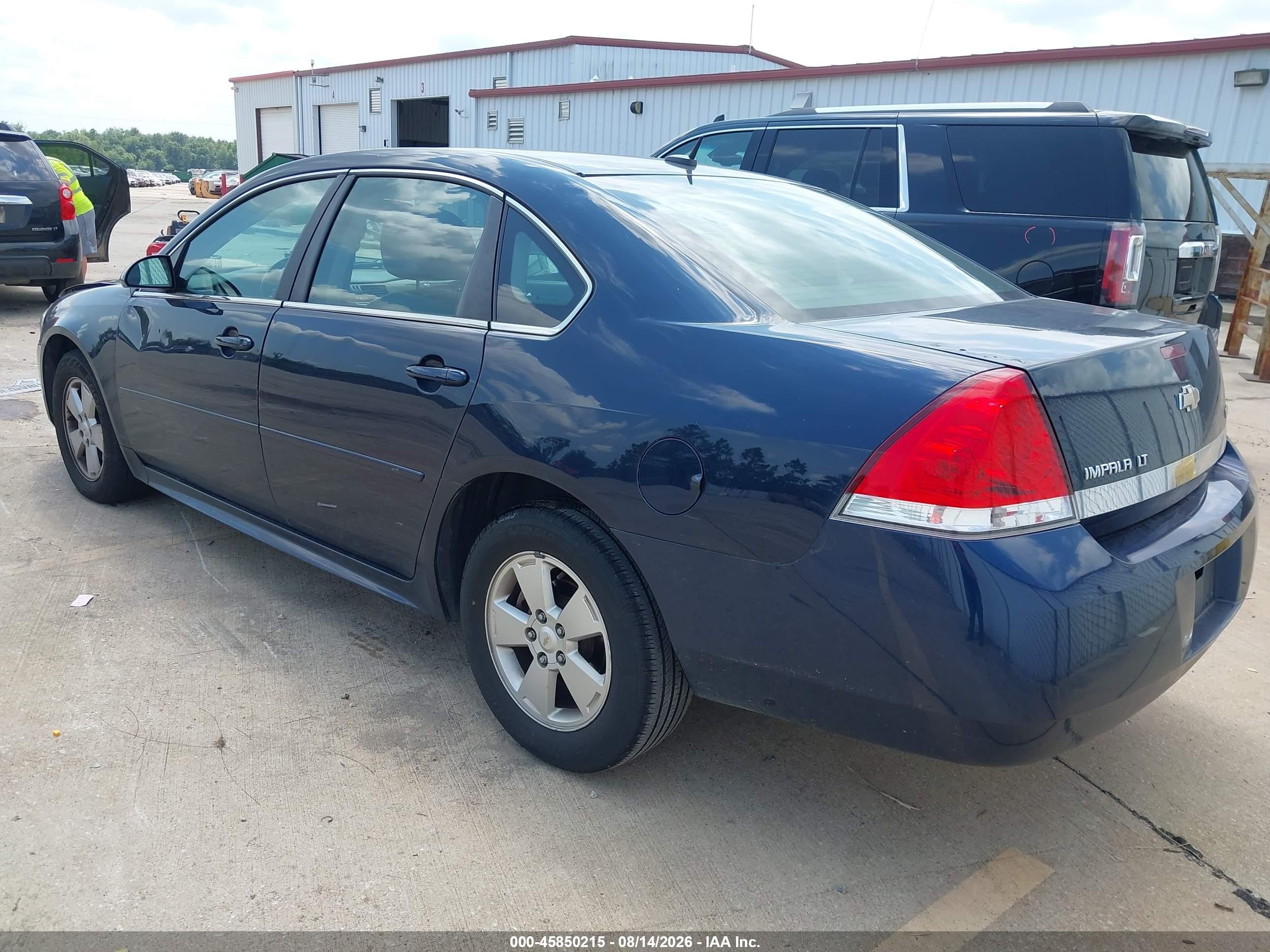 2011 Chevrolet Impala Lt Blue vin: 2G1WG5EK7B1237372