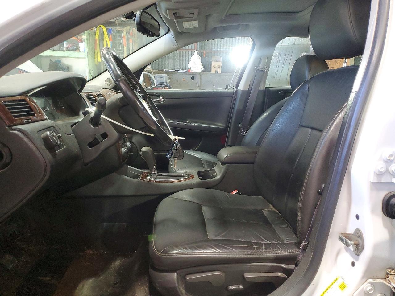 2011 Chevrolet Impala Lt White vin: 2G1WG5EK8B1319689