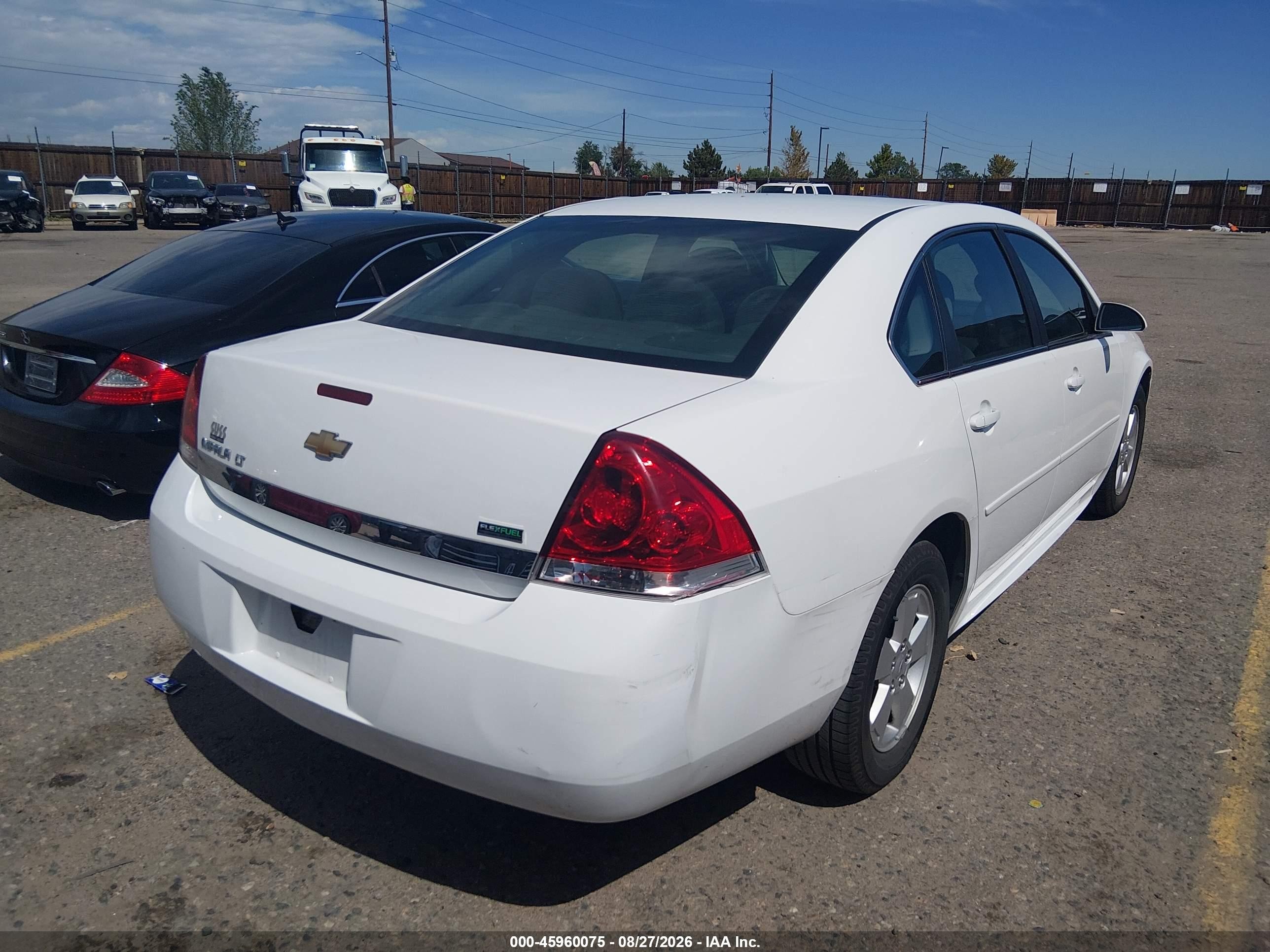 2011 Chevrolet Impala Lt White vin: 2G1WG5EK9B1115581