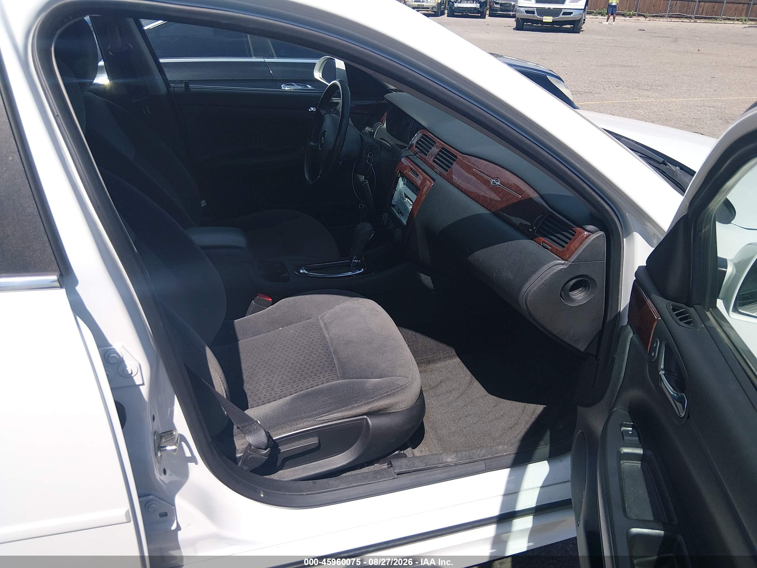2011 Chevrolet Impala Lt White vin: 2G1WG5EK9B1115581