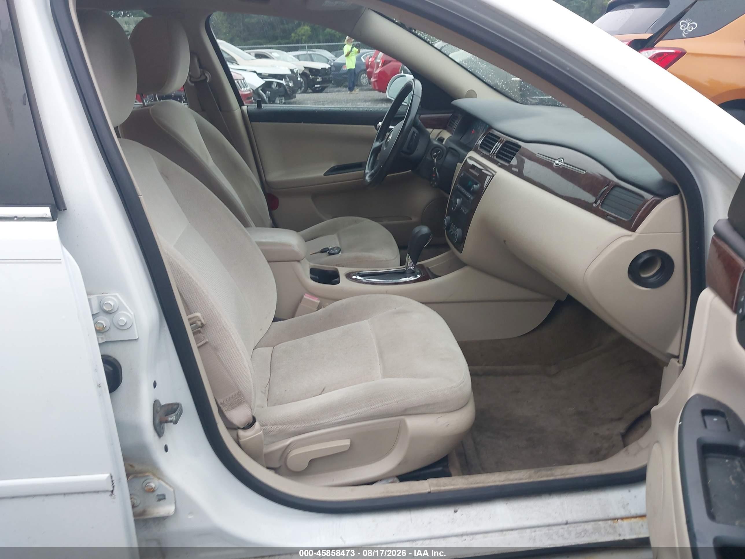 2011 Chevrolet Impala Lt White vin: 2G1WG5EKXB1273203
