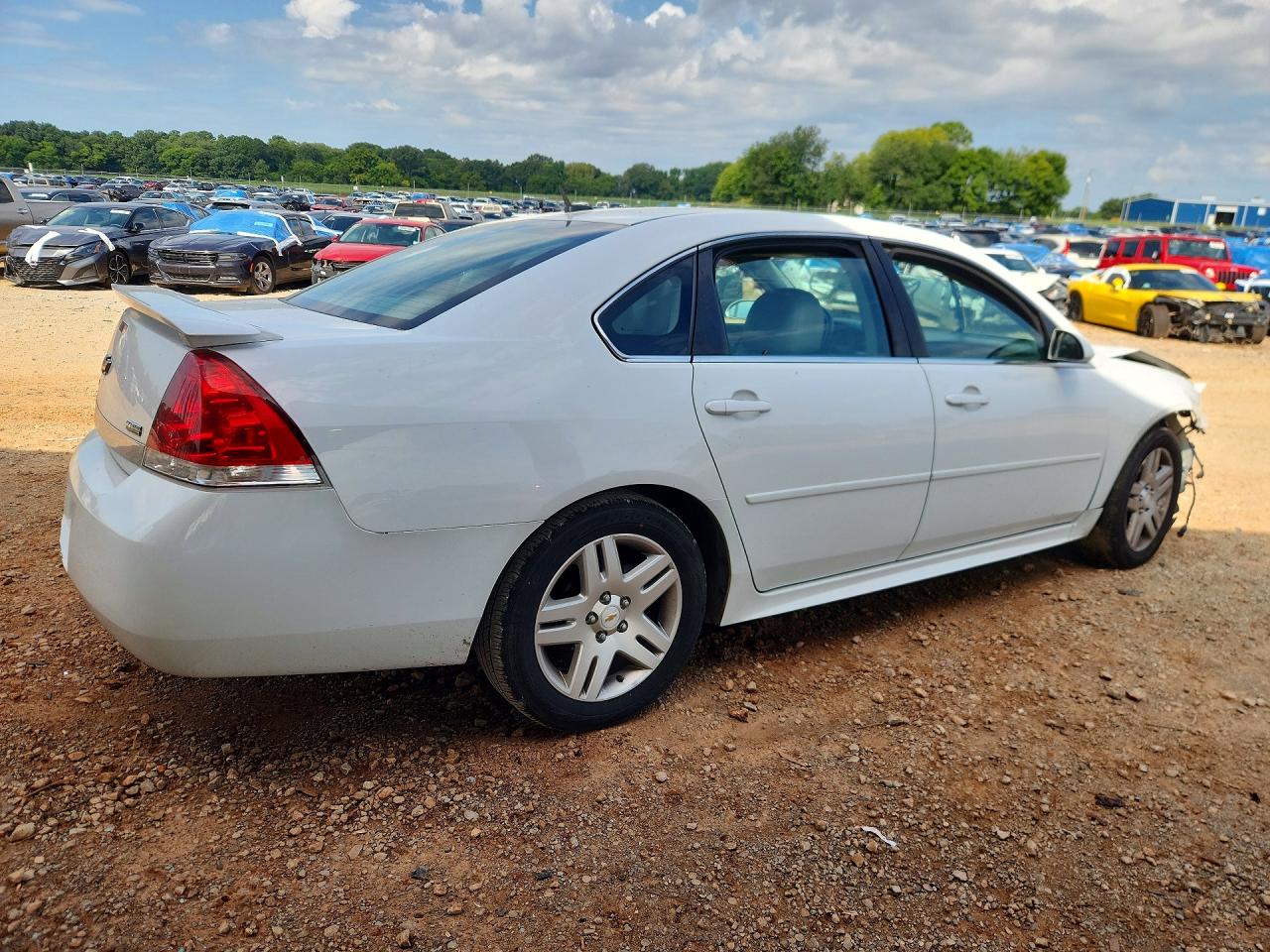 2011 Chevrolet Impala Lt White vin: 2G1WG5EKXB1293211
