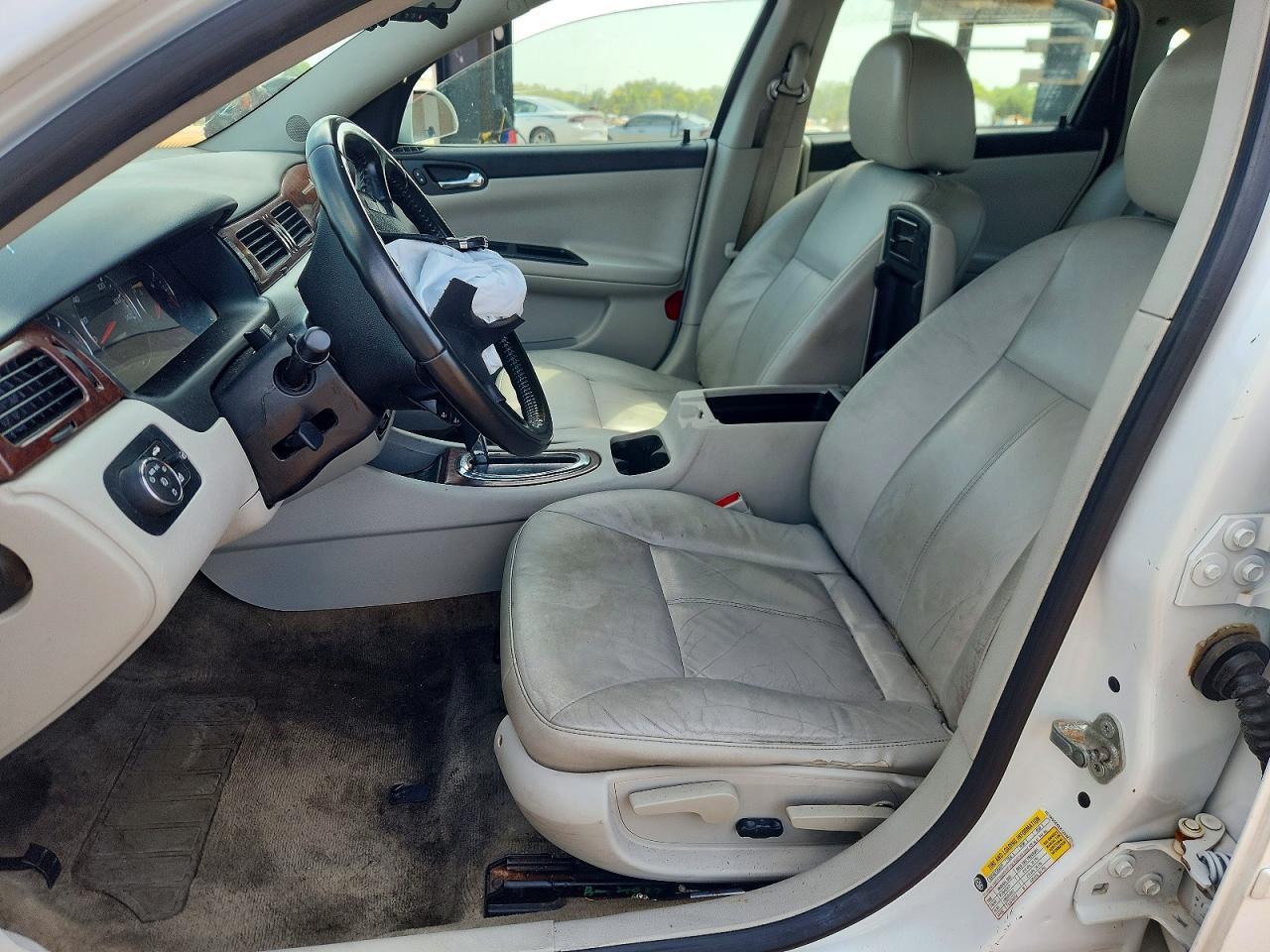 2011 Chevrolet Impala Lt White vin: 2G1WG5EKXB1293211