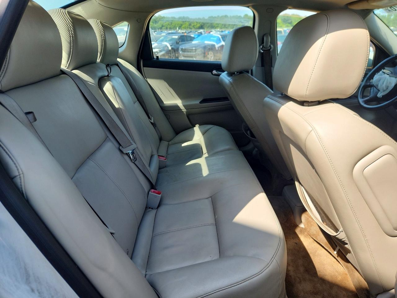 2011 Chevrolet Impala Lt White vin: 2G1WG5EKXB1293211