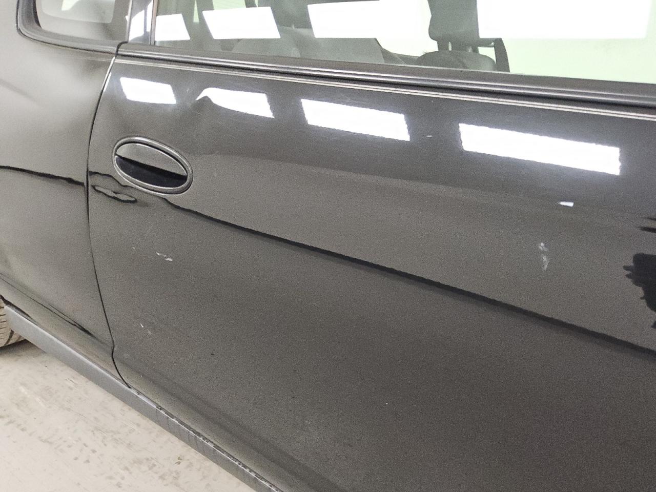 2006 Chevrolet Monte Carlo Ls Black vin: 2G1WJ15K169419005 Damage: Right Front Door, Dent(S) W/ Paint Dmg, 6 To 7 Inches