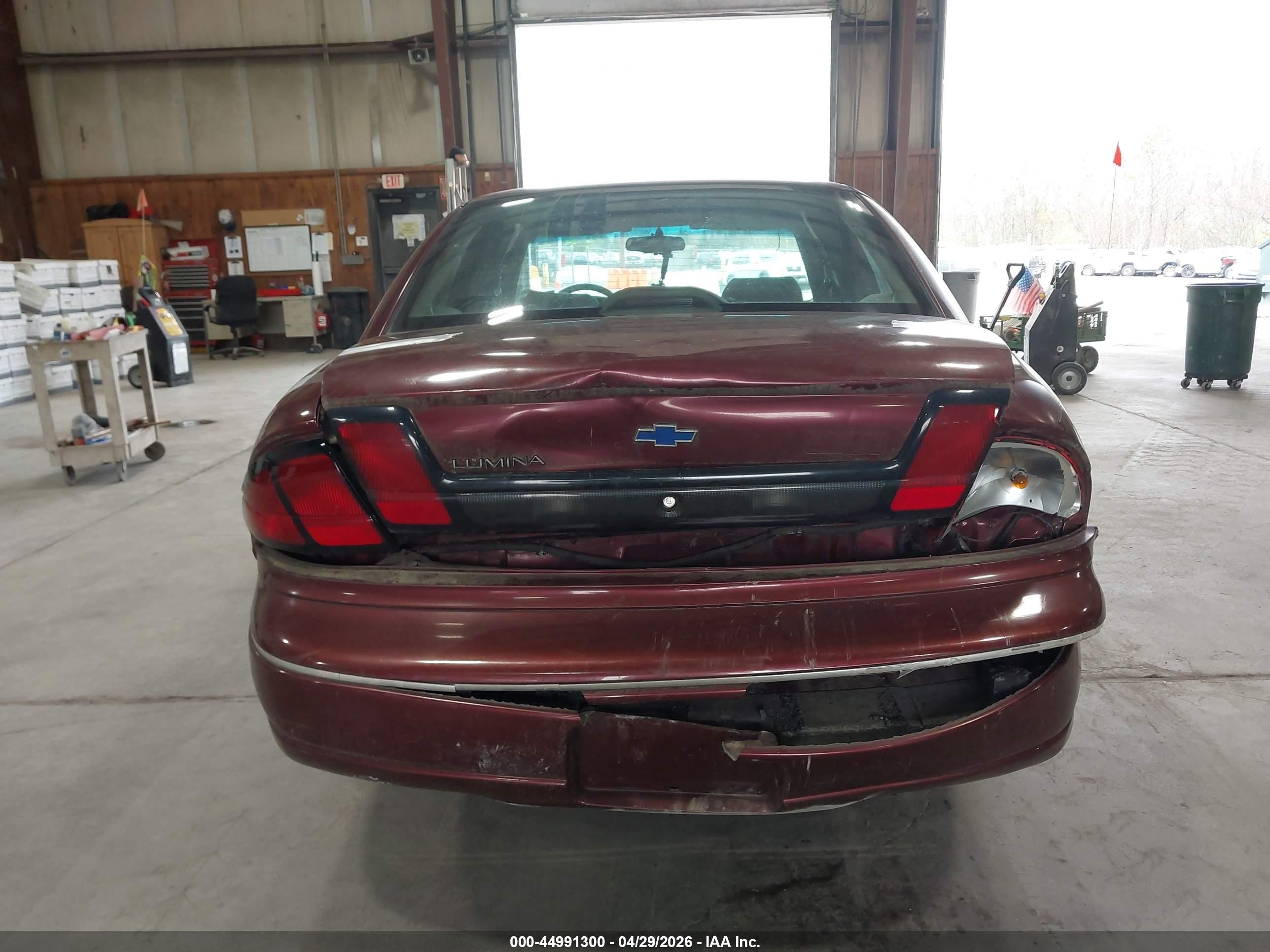 2000 Chevrolet Lumina   Red vin: 2G1WL52J1Y1168565