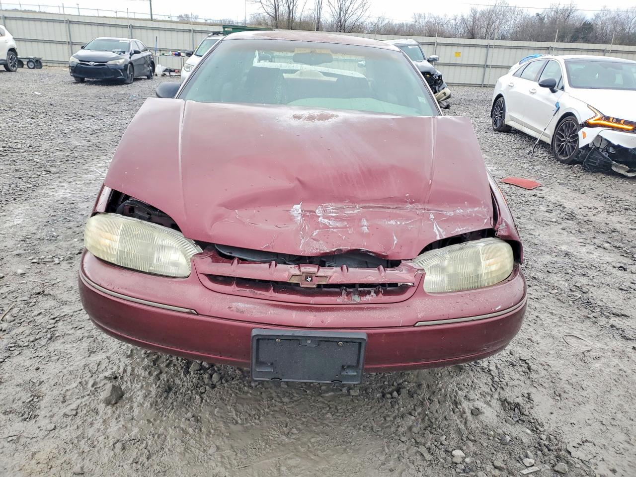 2000 Chevrolet Lumina Burgundy vin: 2G1WL52J3Y1182113