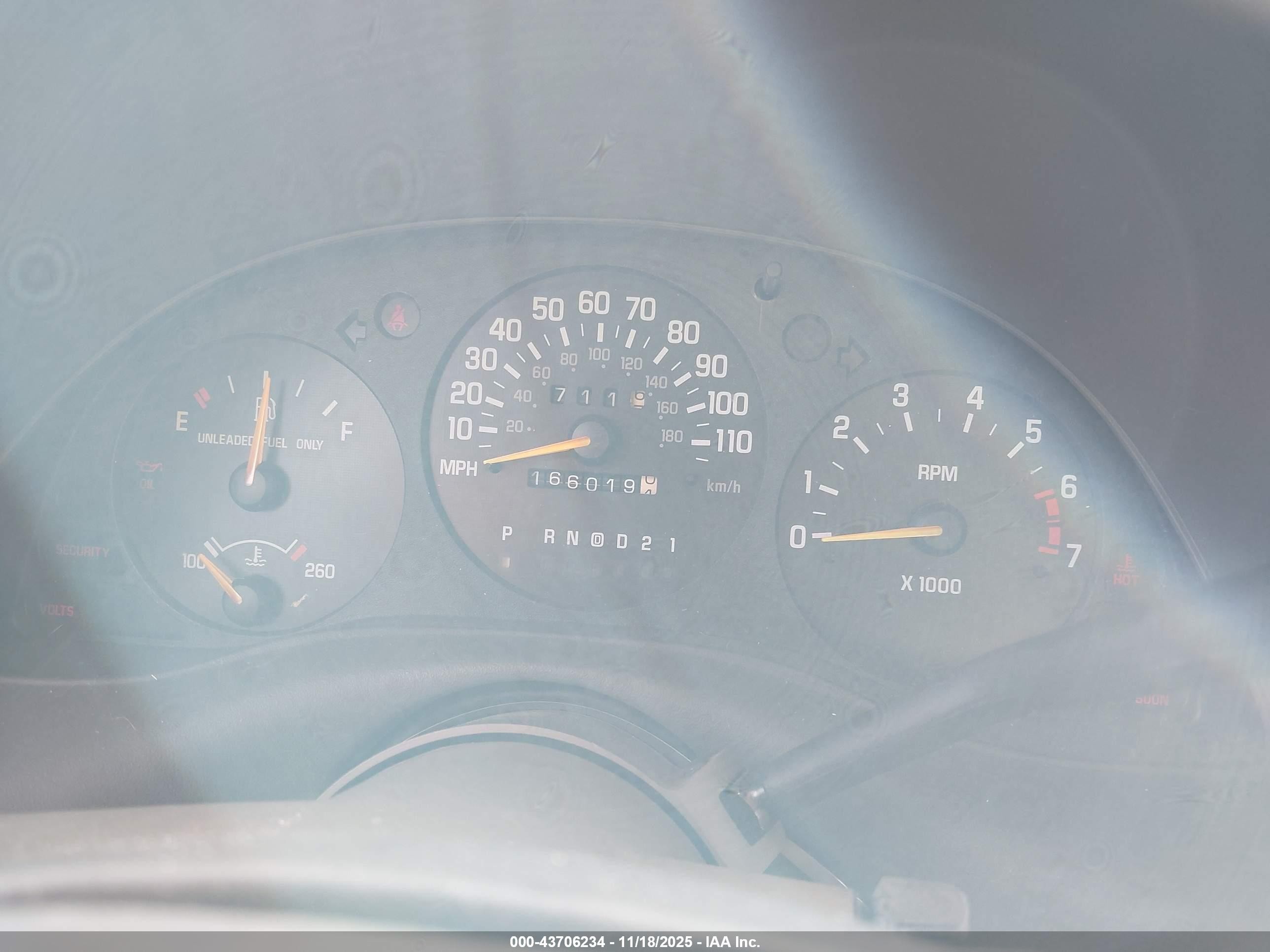 2000 Chevrolet Lumina   Белый vin: 2G1WL52J5Y1195901