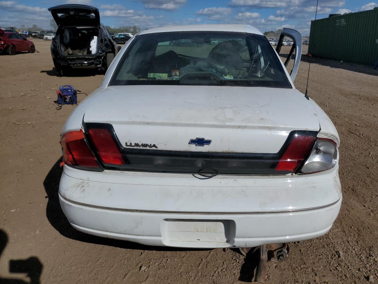 2000 Chevrolet Lumina White vin: 2G1WL52J5Y1317625