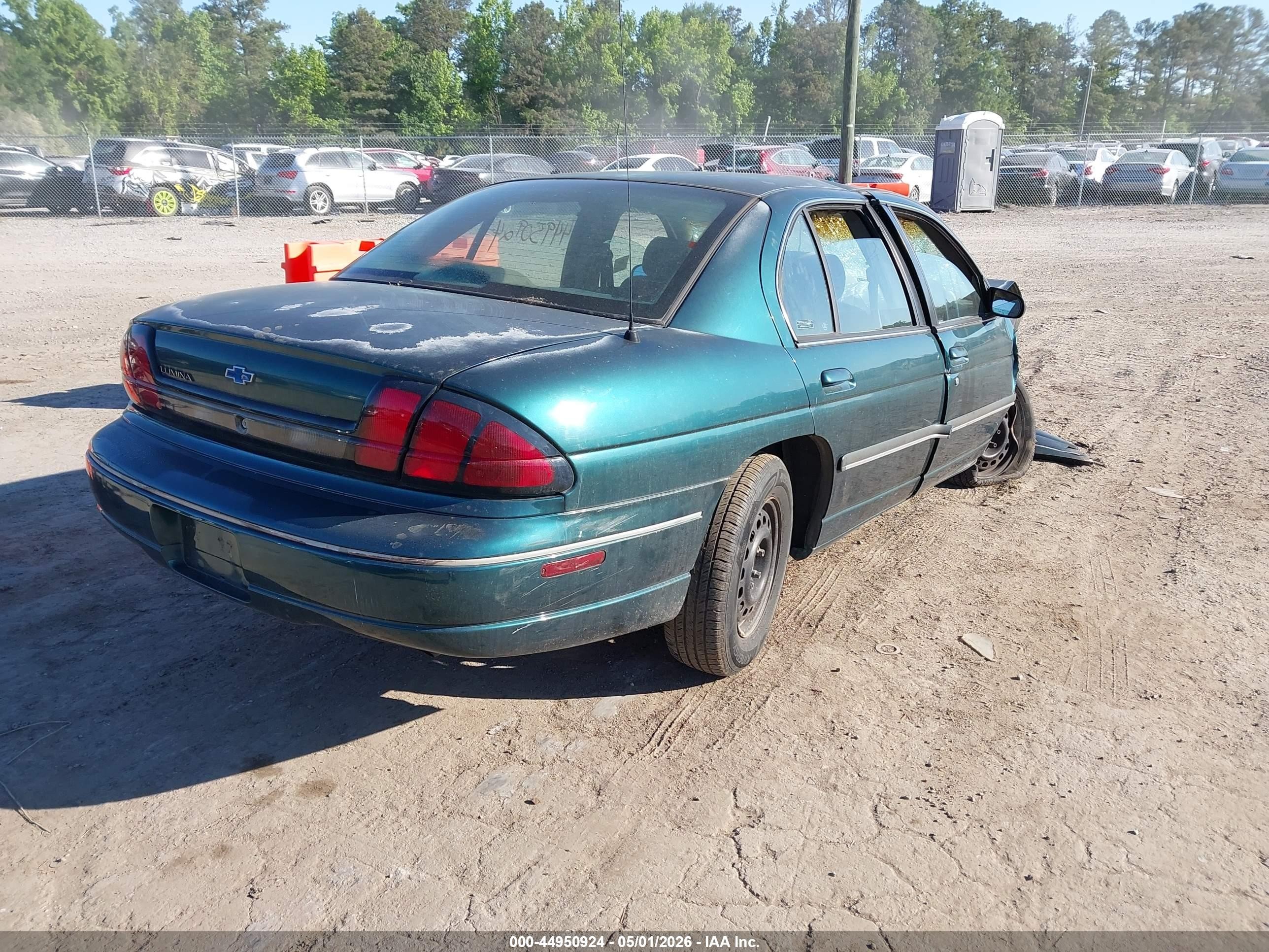 2001 Chevrolet Lumina   Green vin: 2G1WL52J611270028
