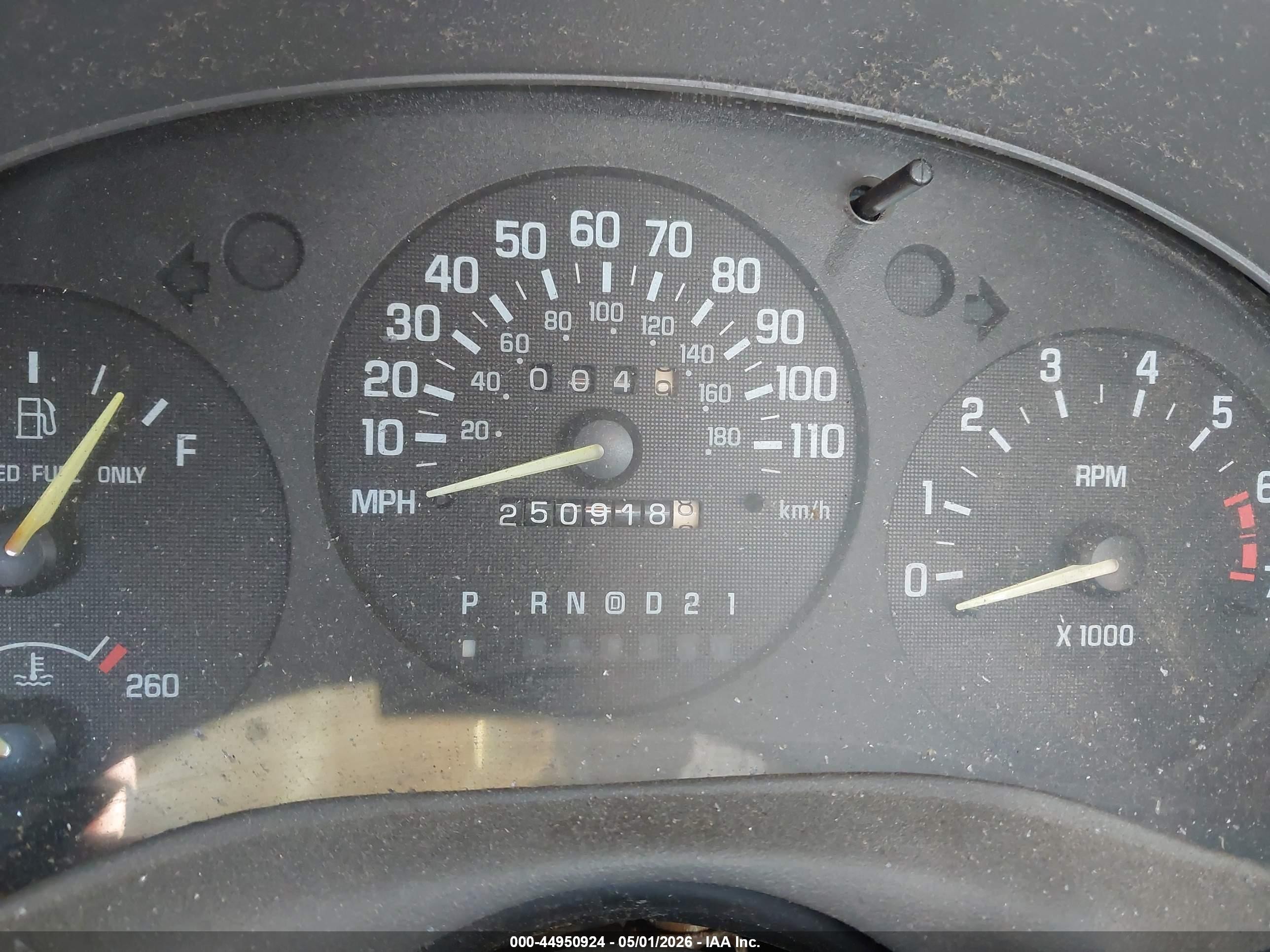 2001 Chevrolet Lumina   Green vin: 2G1WL52J611270028