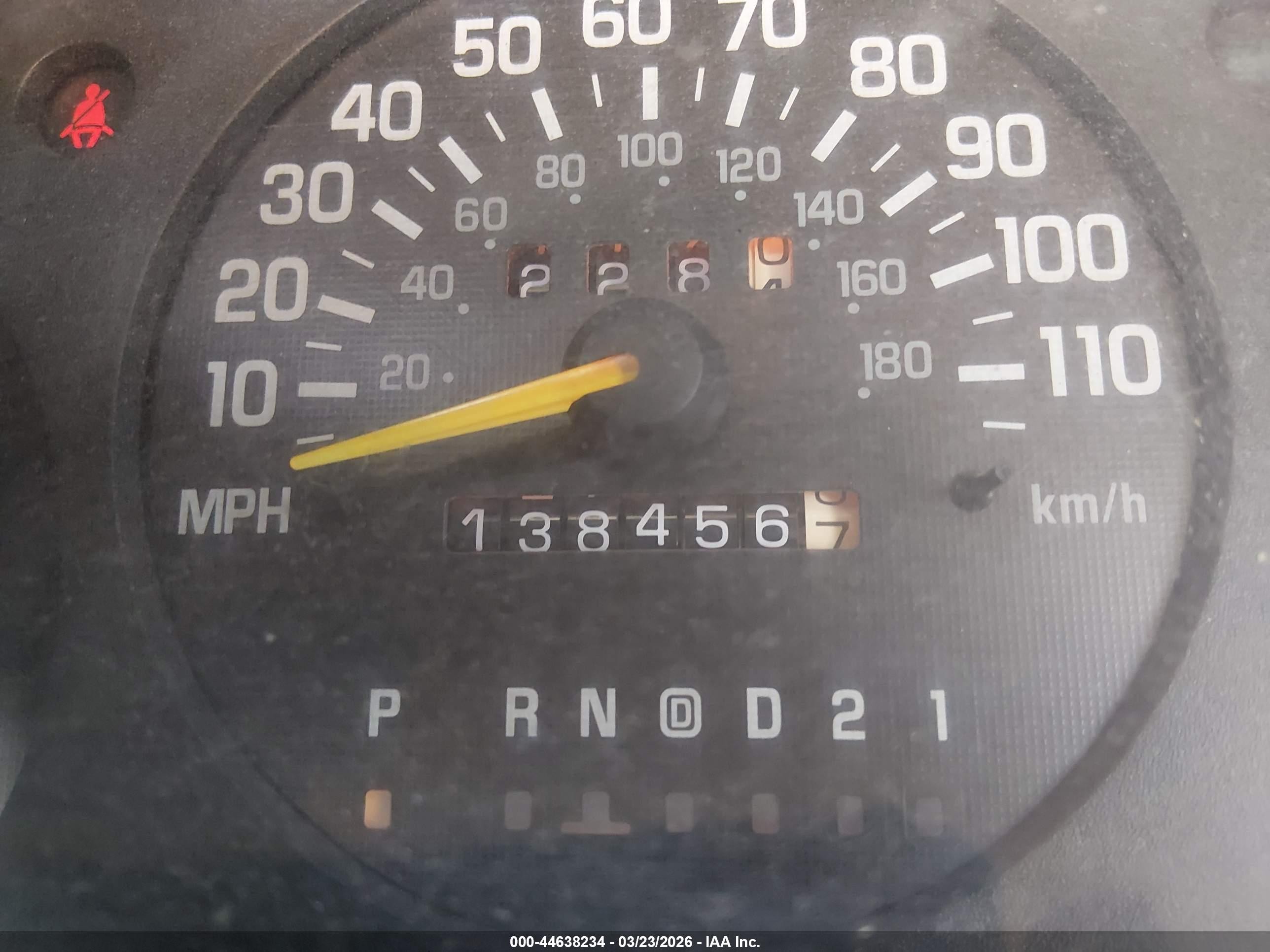 2000 Chevrolet Lumina   White vin: 2G1WL52J8Y1326335