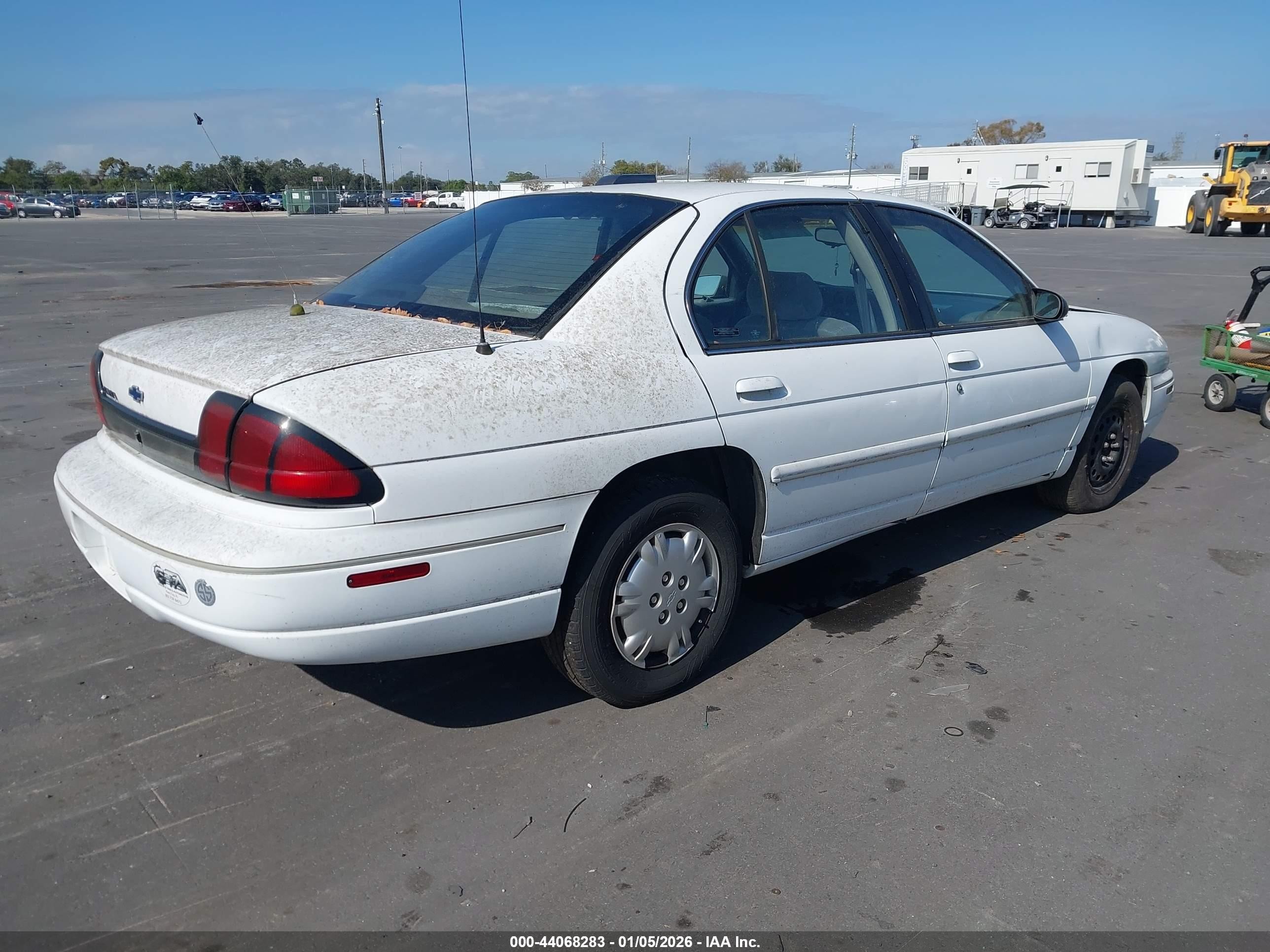 2000 Chevrolet Lumina   White vin: 2G1WL52J9Y1107450