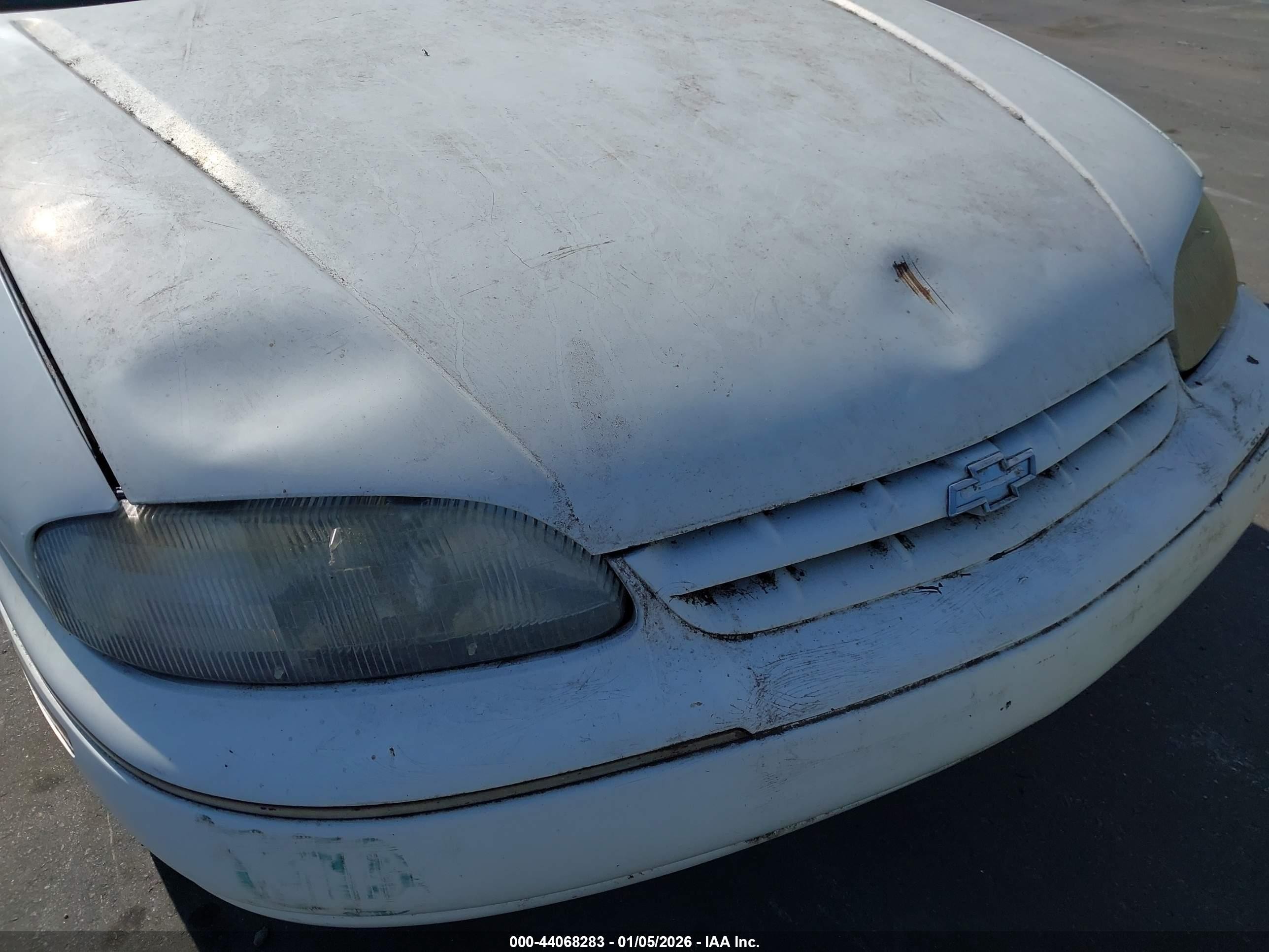 2000 Chevrolet Lumina   White vin: 2G1WL52J9Y1107450