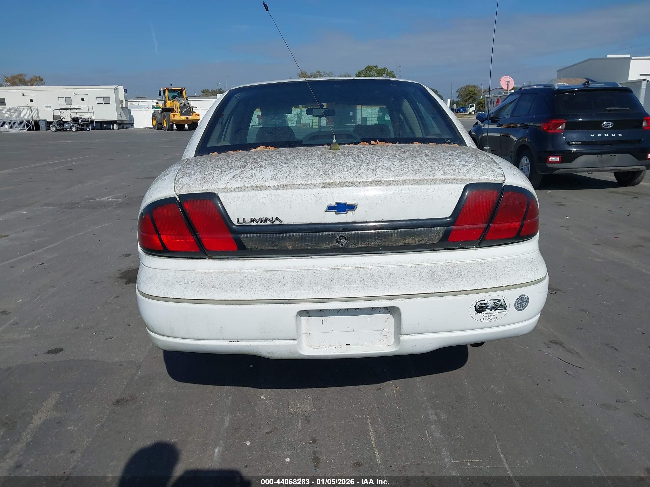 2000 Chevrolet Lumina   White vin: 2G1WL52J9Y1107450