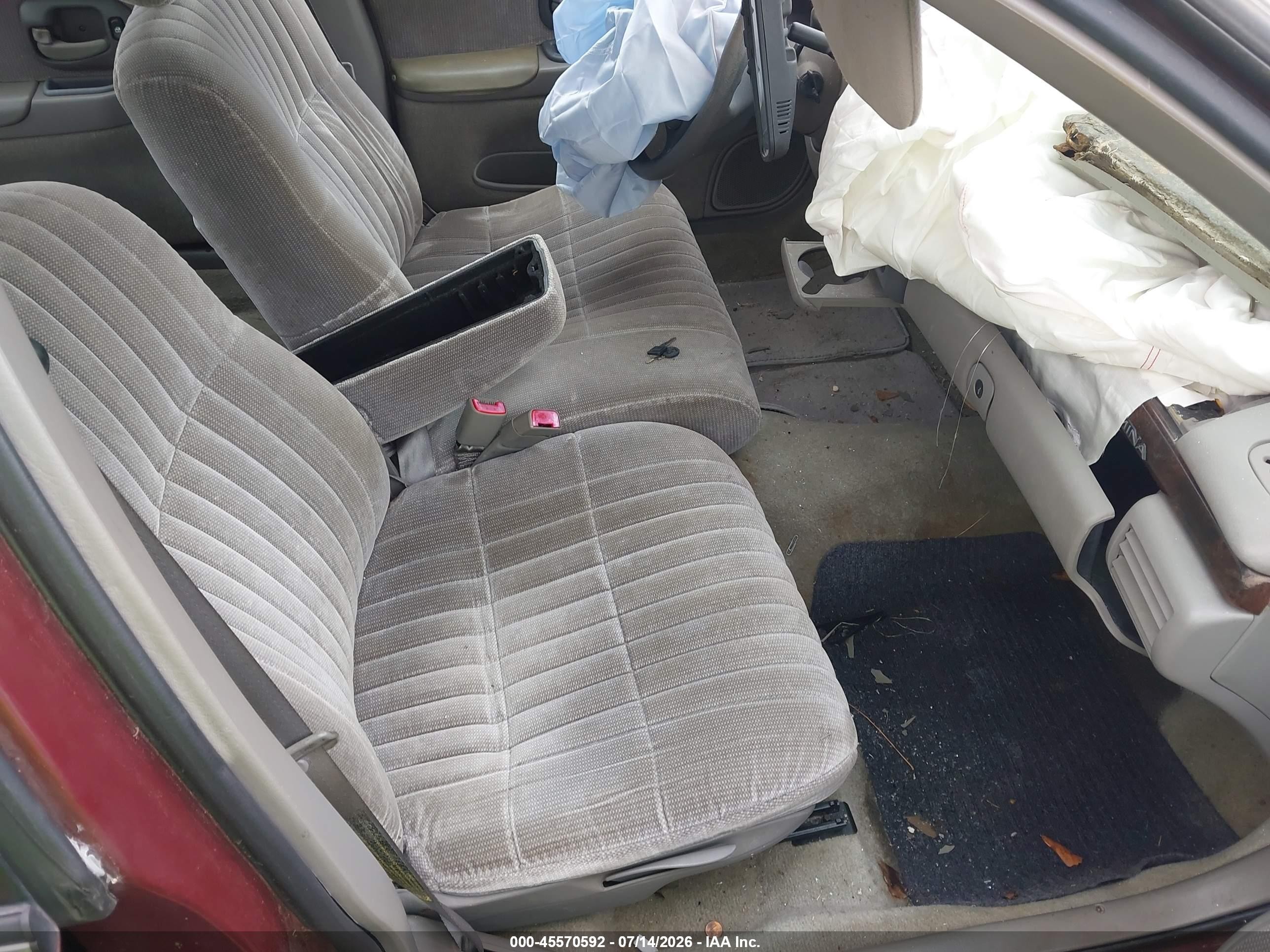 2001 Chevrolet Lumina   Maroon vin: 2G1WL52JX11274115