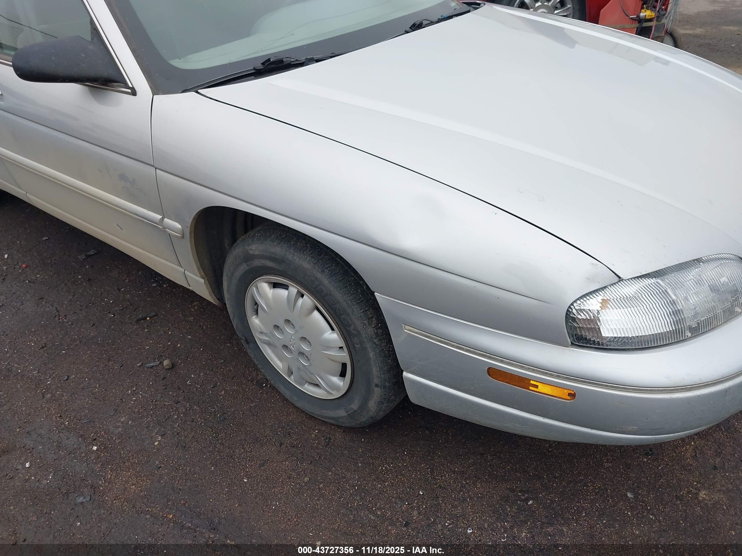 1995 Chevrolet Lumina   Silver vin: 2G1WL52M0S1144260