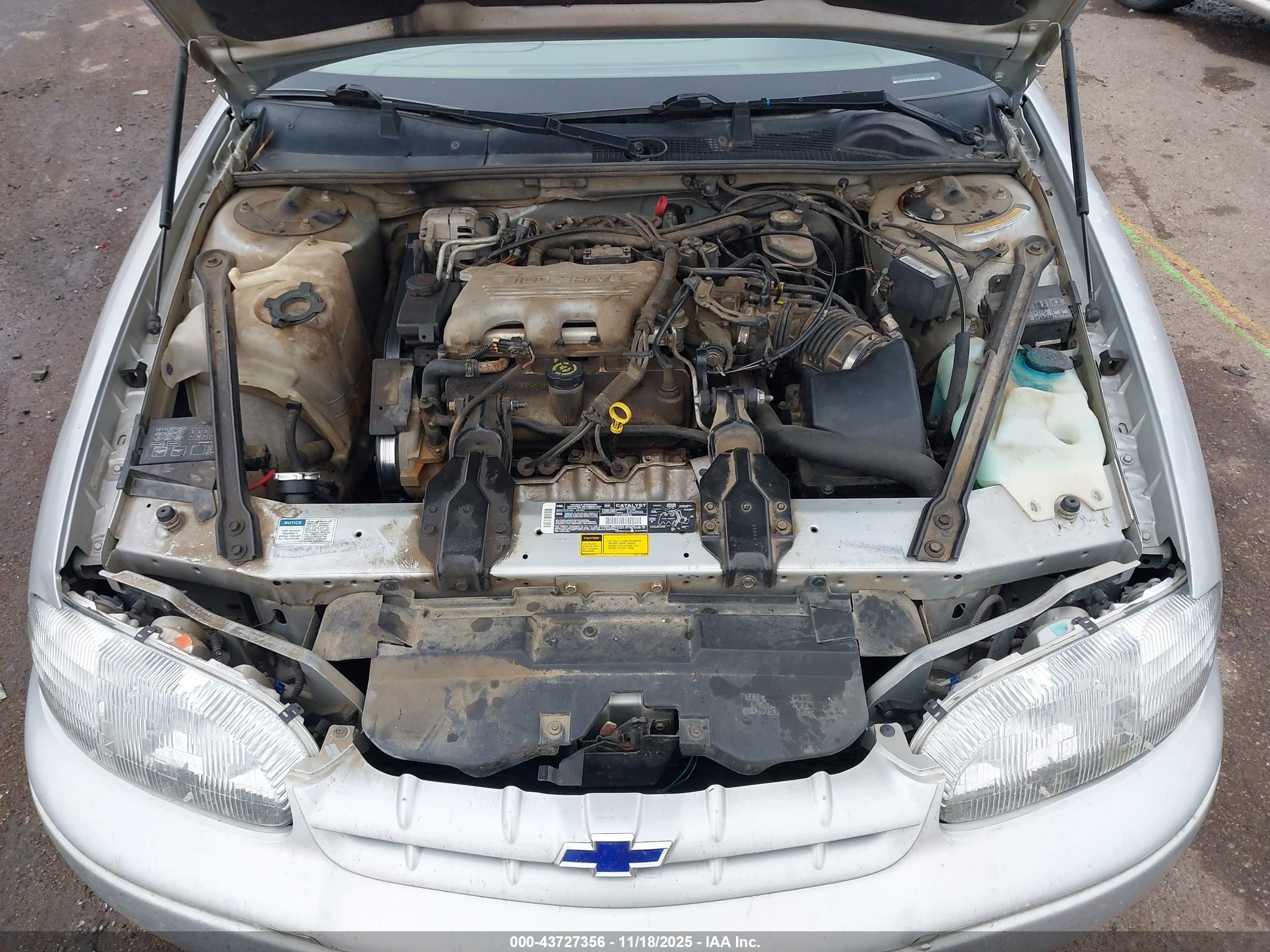 1995 Chevrolet Lumina   Silver vin: 2G1WL52M0S1144260