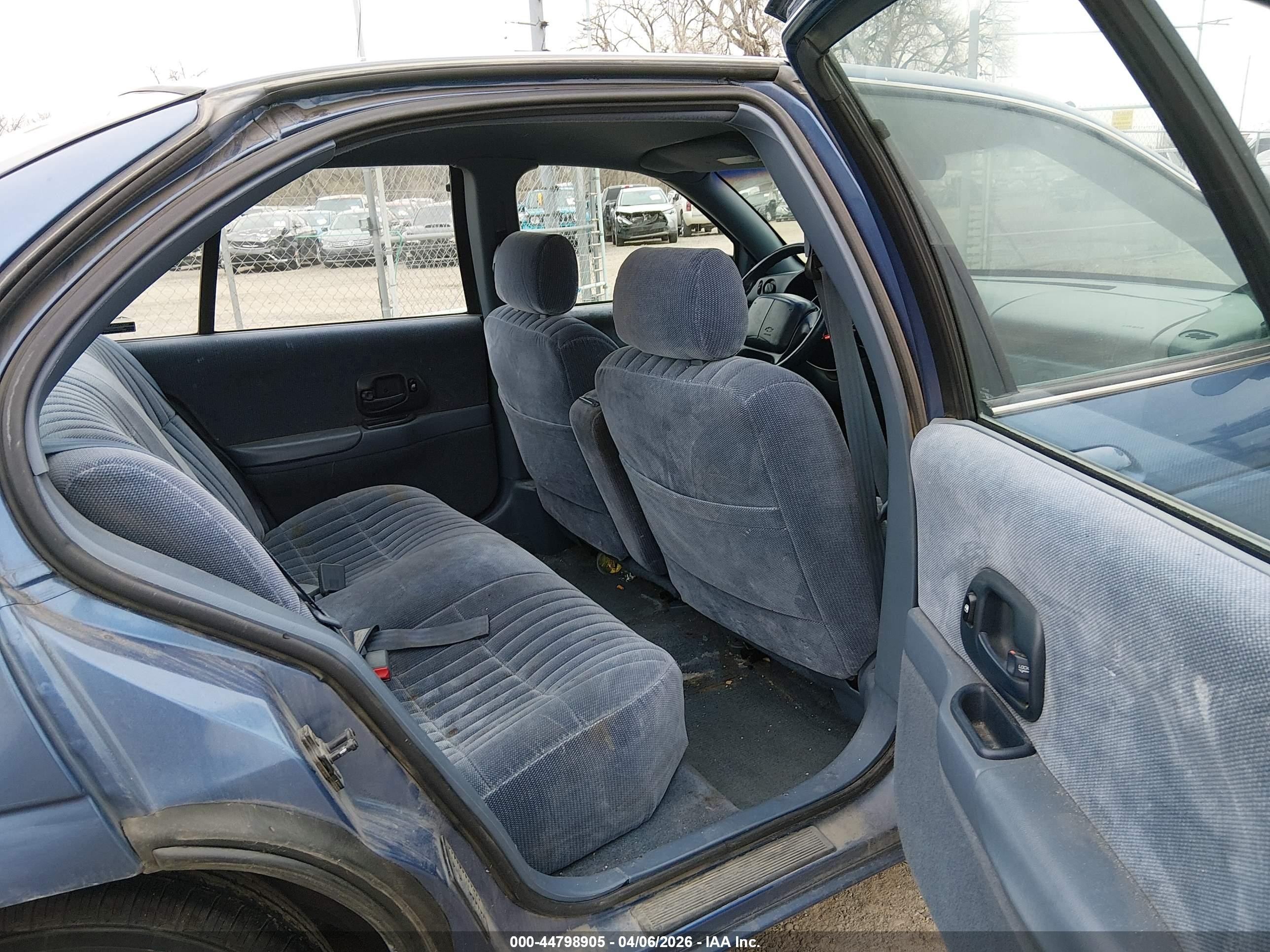 1998 Chevrolet Lumina   Blue vin: 2G1WL52M0W1132633