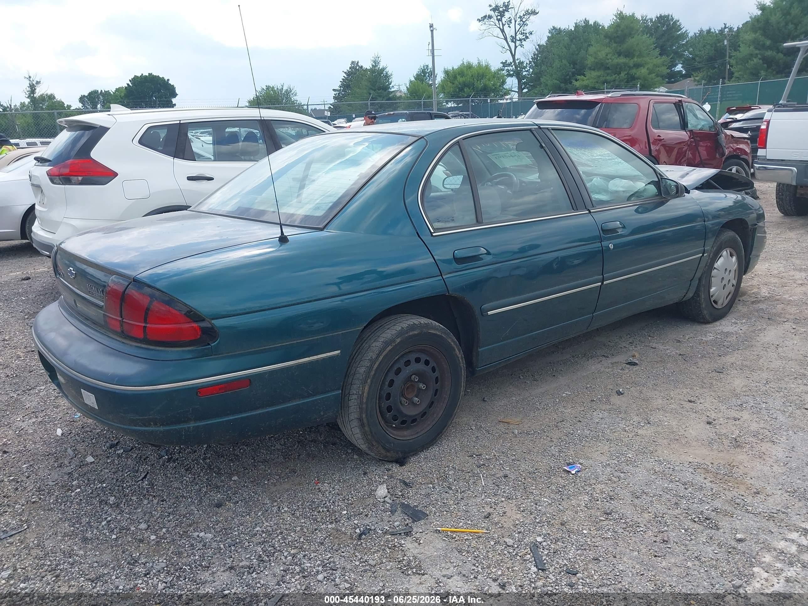 1999 Chevrolet Lumina   Green vin: 2G1WL52M0X9118024