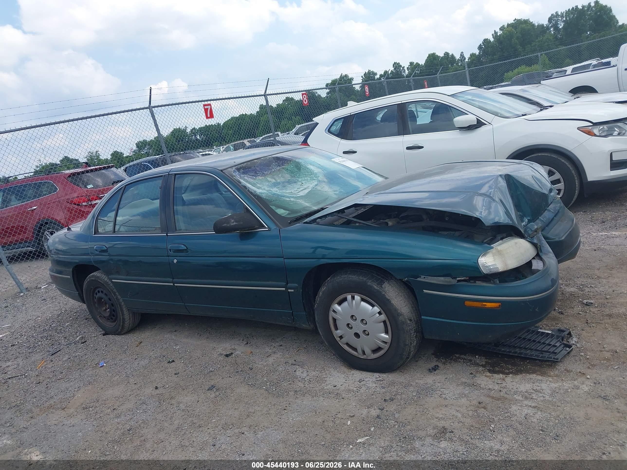 1999 Chevrolet Lumina   Green vin: 2G1WL52M0X9118024
