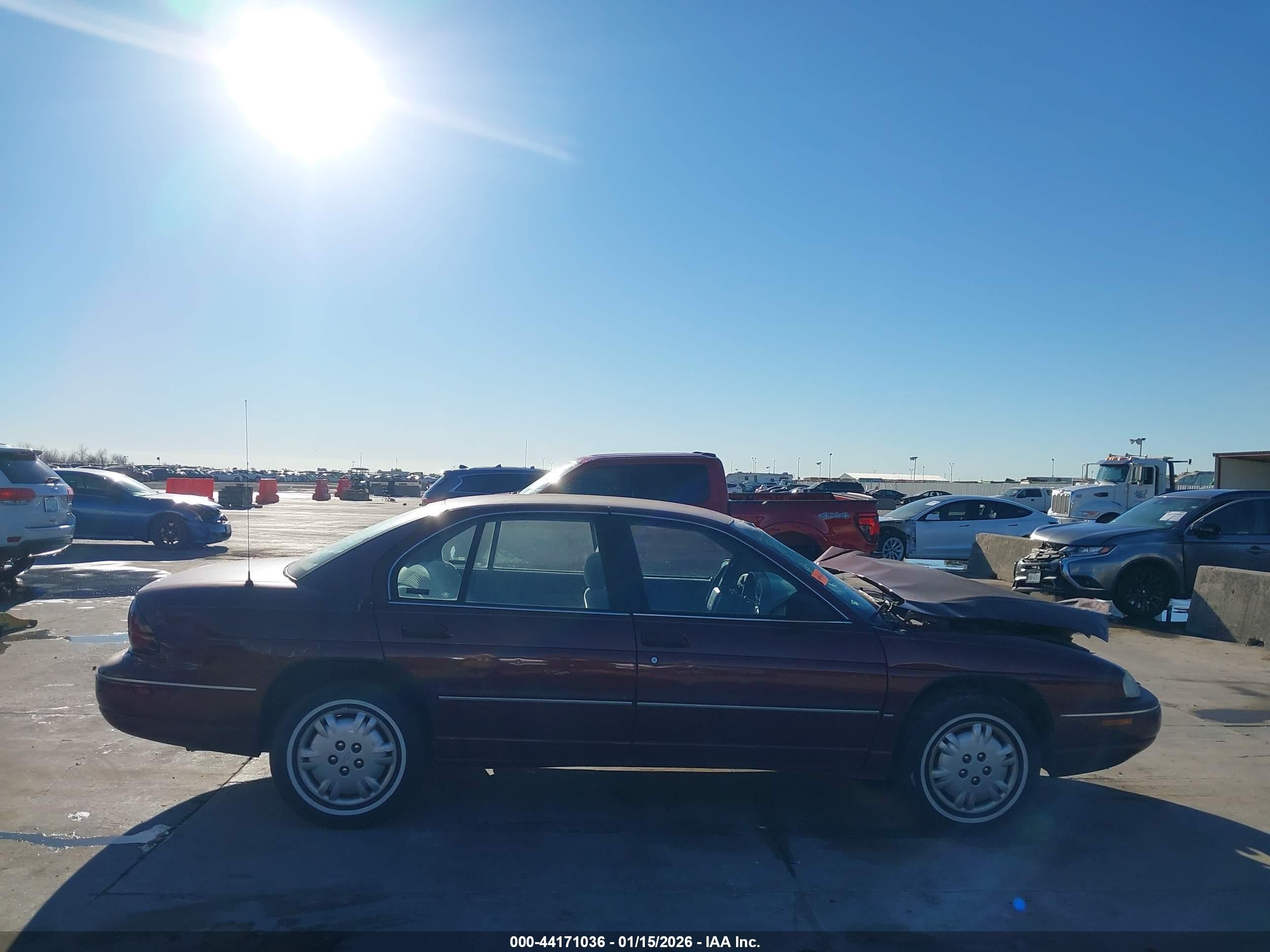 1999 Chevrolet Lumina Burgundy vin: 2G1WL52M1X9200098