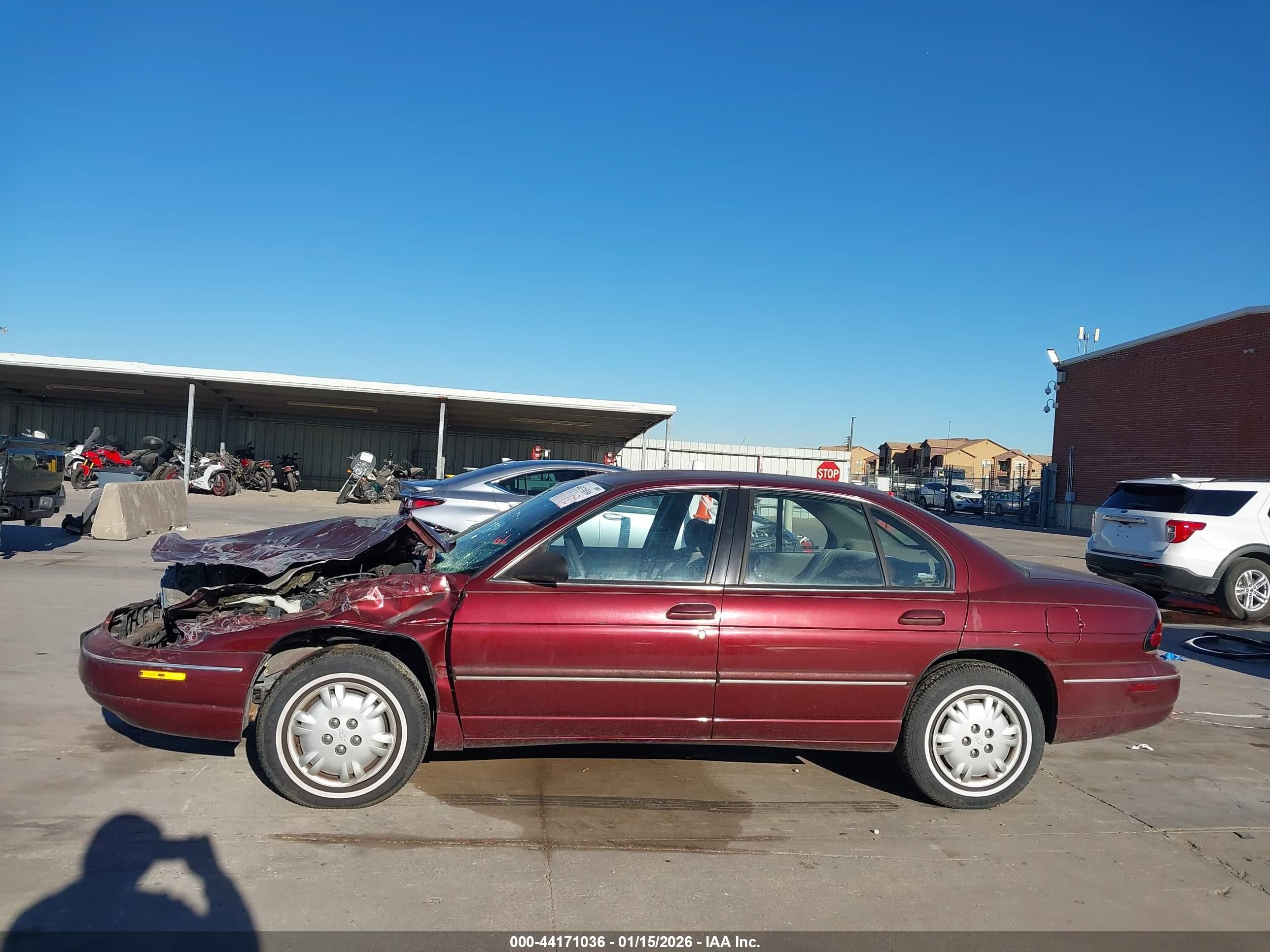1999 Chevrolet Lumina Burgundy vin: 2G1WL52M1X9200098