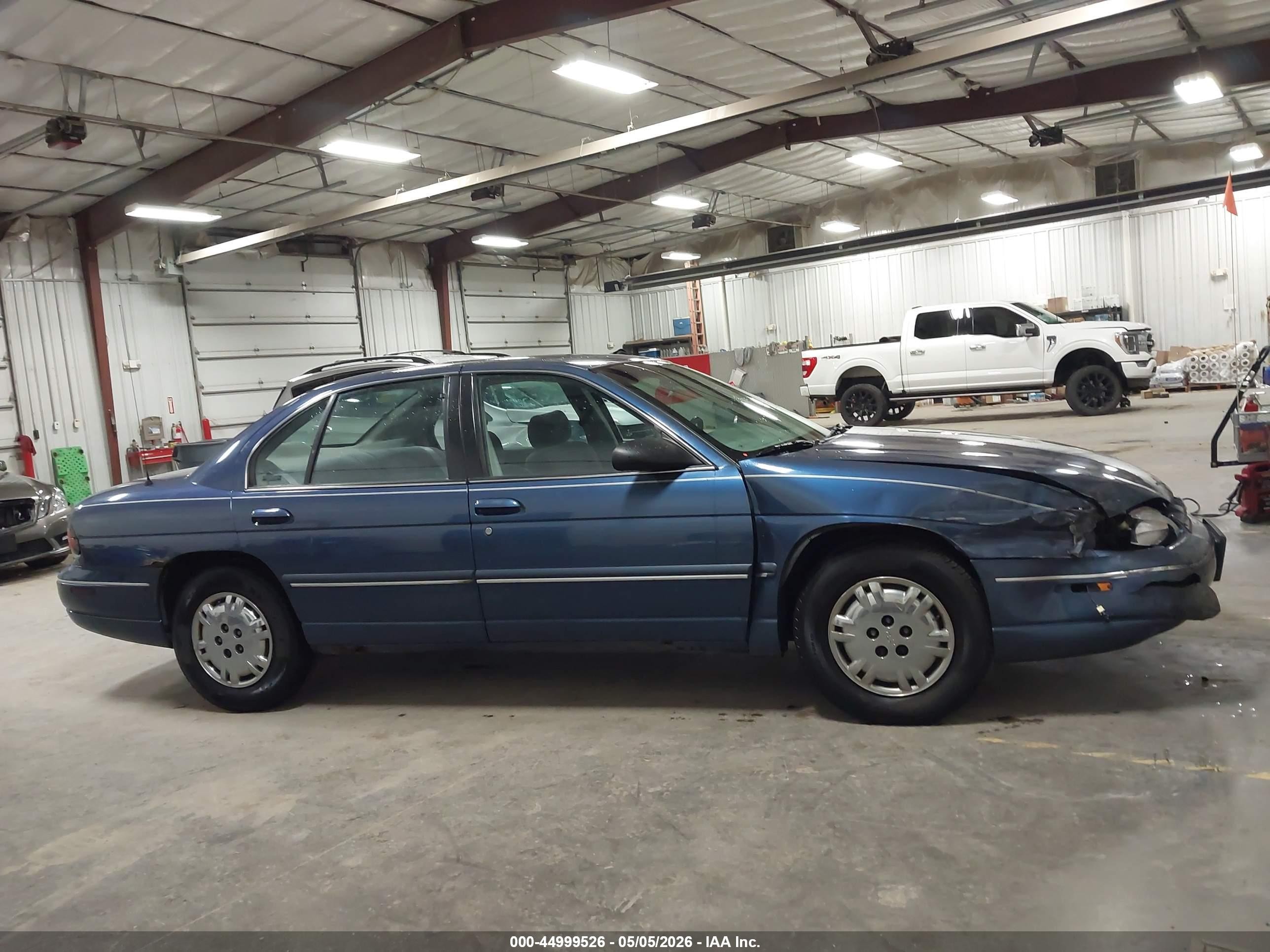1997 Chevrolet Lumina Police Blue vin: 2G1WL52M2V9322871
