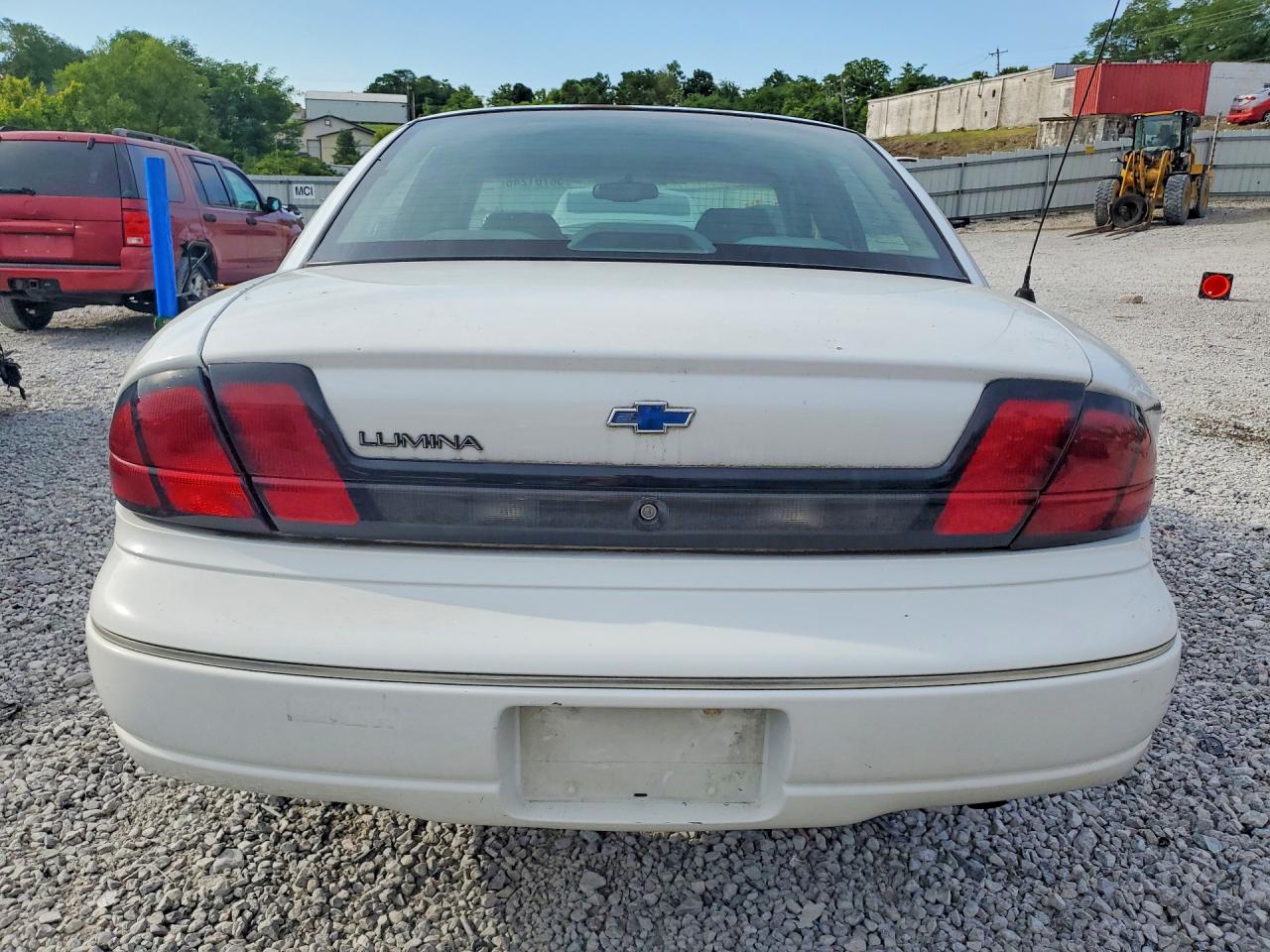 1999 Chevrolet Lumina Base White vin: 2G1WL52M2X9228766