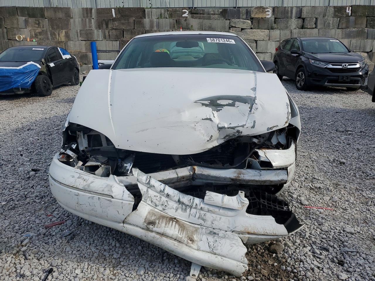 1999 Chevrolet Lumina Base White vin: 2G1WL52M2X9228766