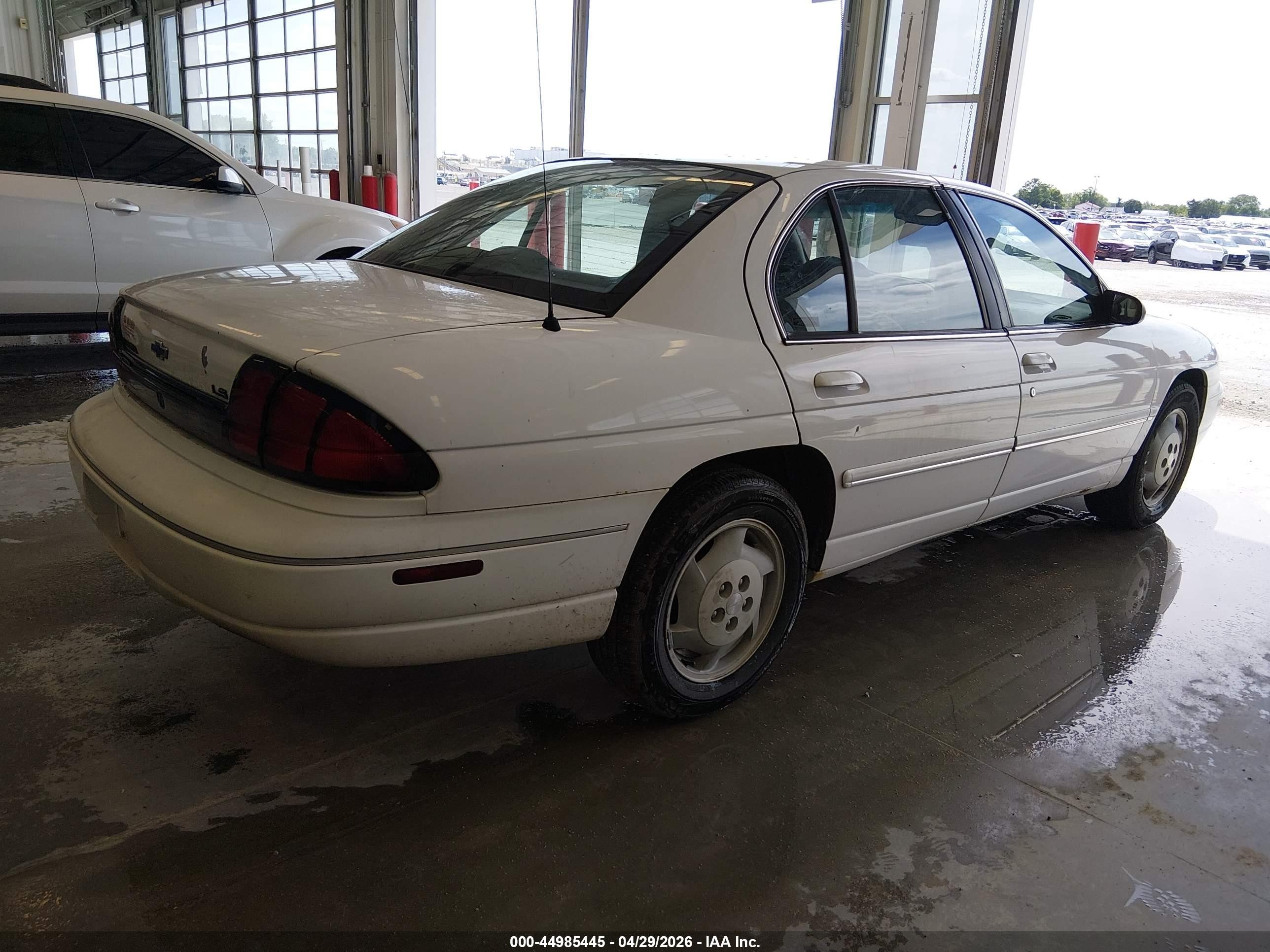 1997 Chevrolet Lumina Ls Белый vin: 2G1WL52M4V9234551