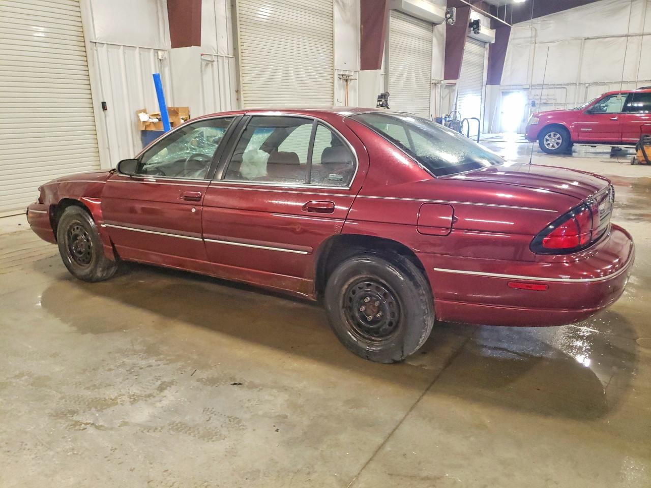 1998 Chevrolet Lumina Base Burgundy vin: 2G1WL52M4W9116307