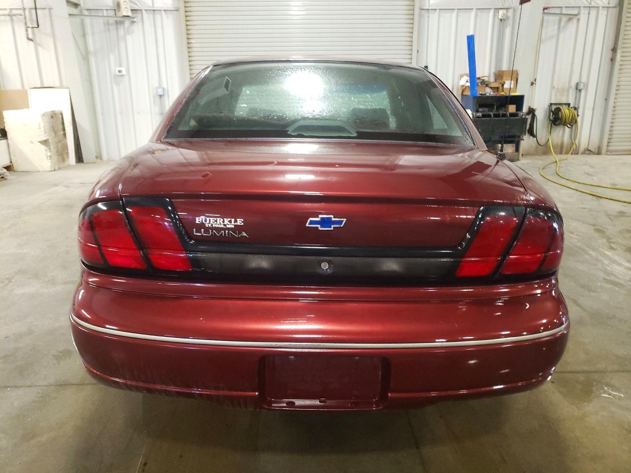 1998 Chevrolet Lumina Base Burgundy vin: 2G1WL52M4W9116307
