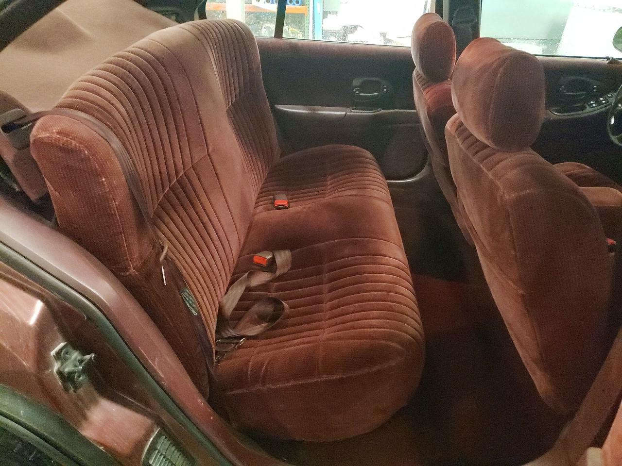 1998 Chevrolet Lumina Base Burgundy vin: 2G1WL52M4W9116307