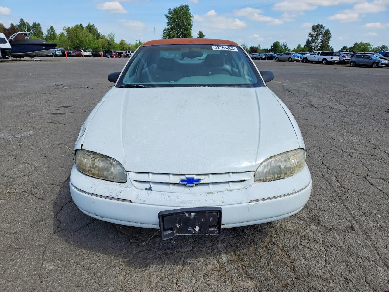1997 Chev Lumina Base White vin: 2G1WL52M6V1159737