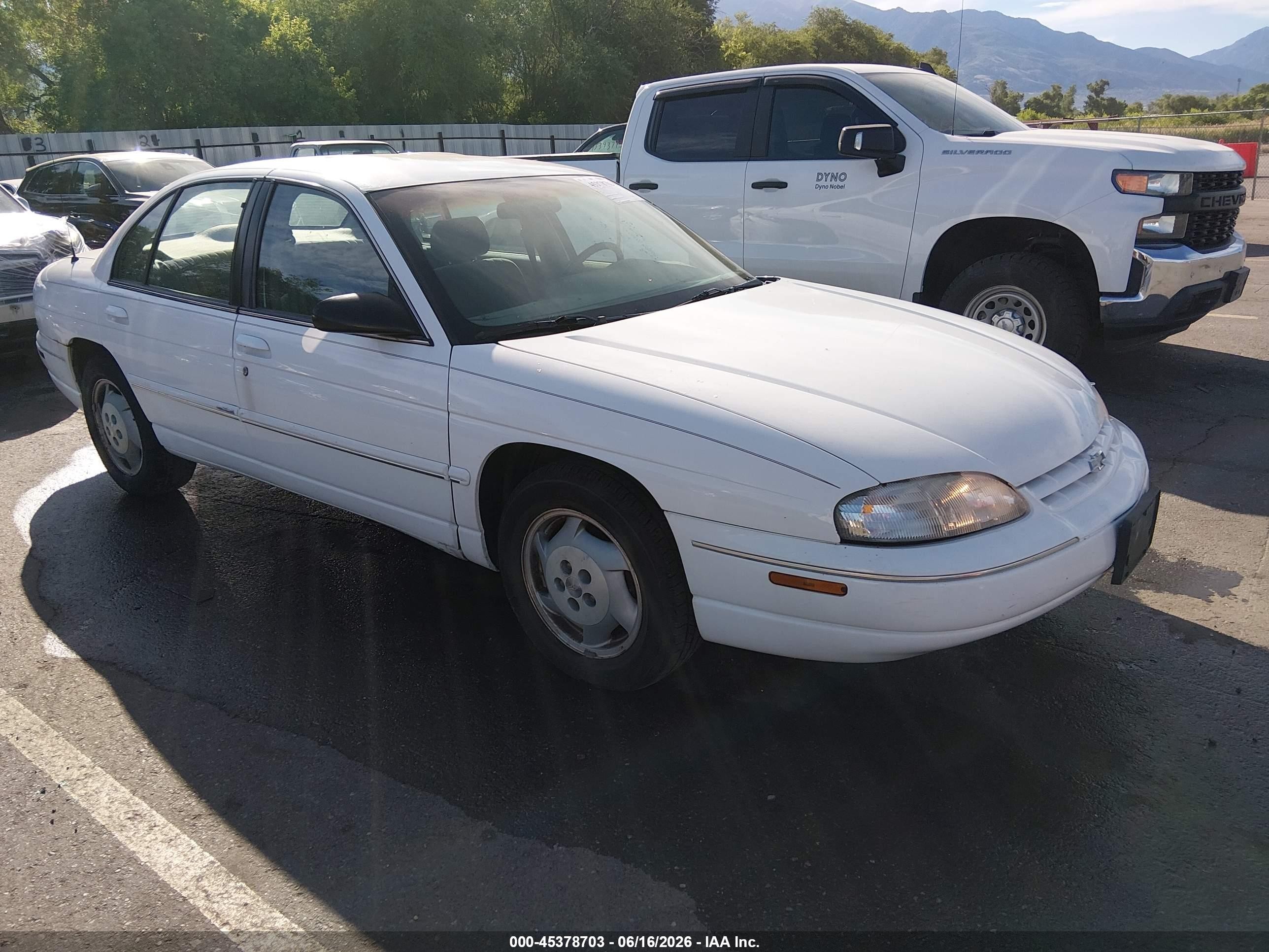 1999 Chevrolet Lumina White vin: 2G1WL52M6X1105289