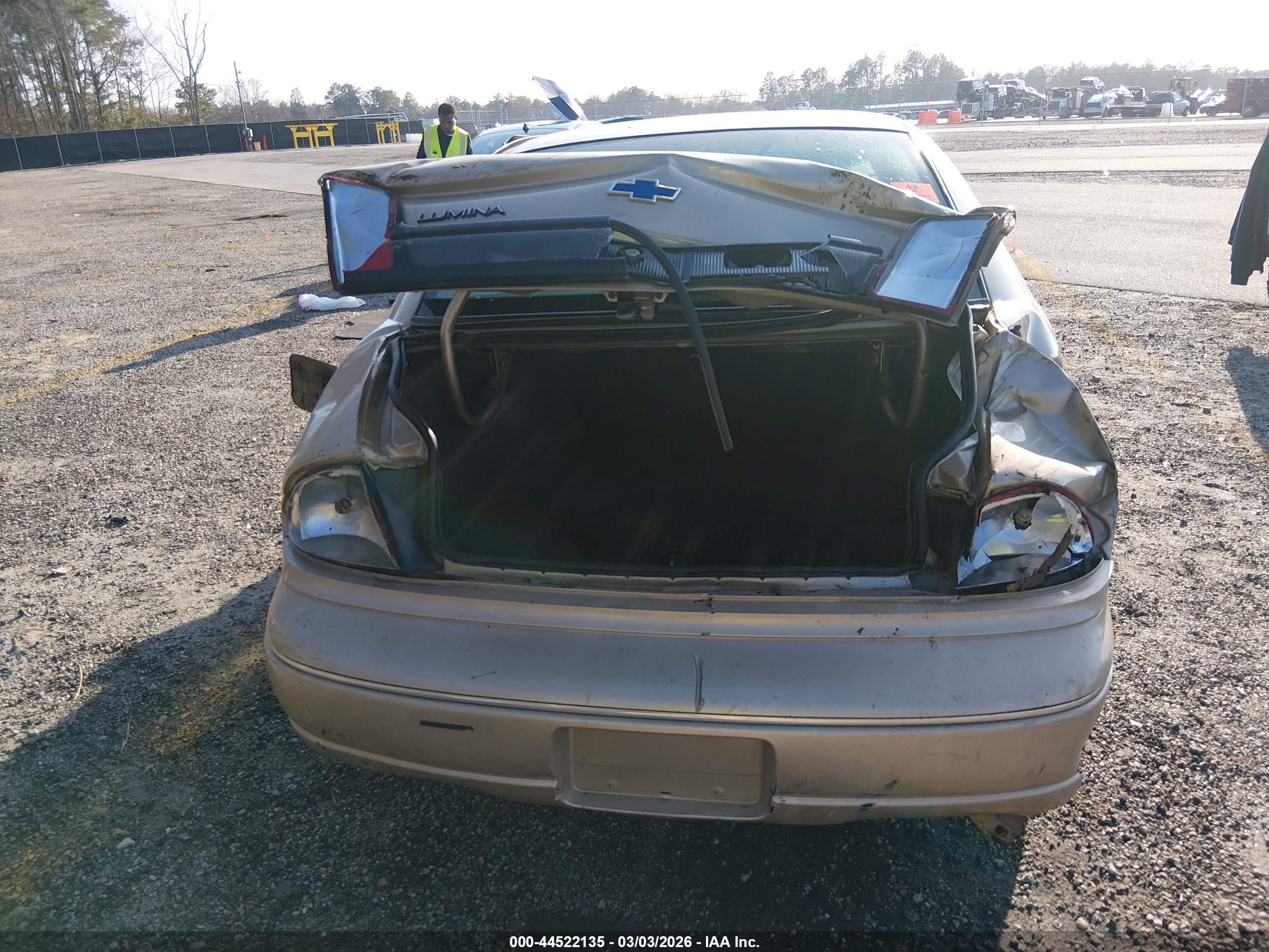 1999 Chevrolet Lumina Ls Gold vin: 2G1WL52M6X9221190