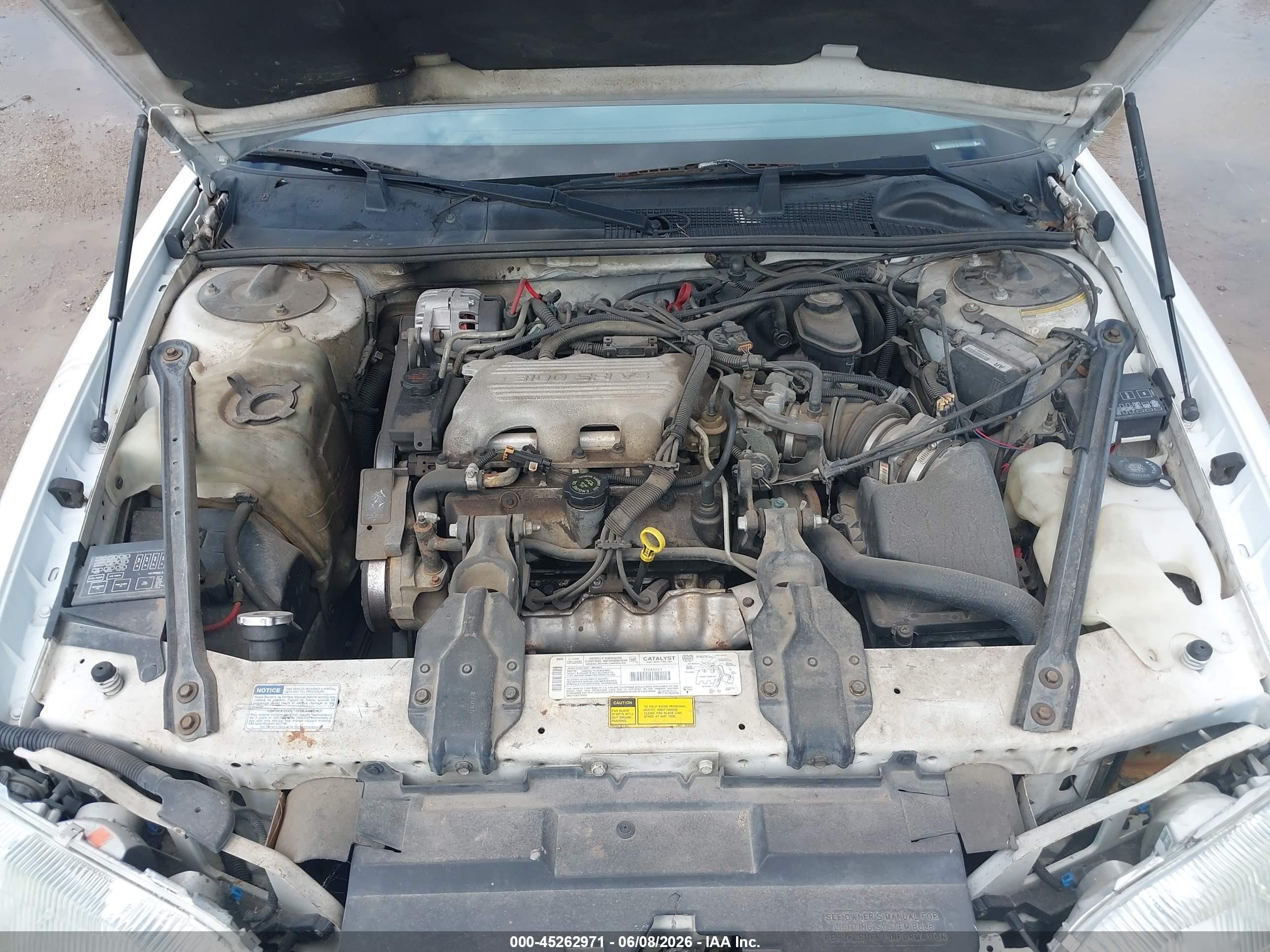 1996 Chevrolet Lumina   White vin: 2G1WL52M7T1133094