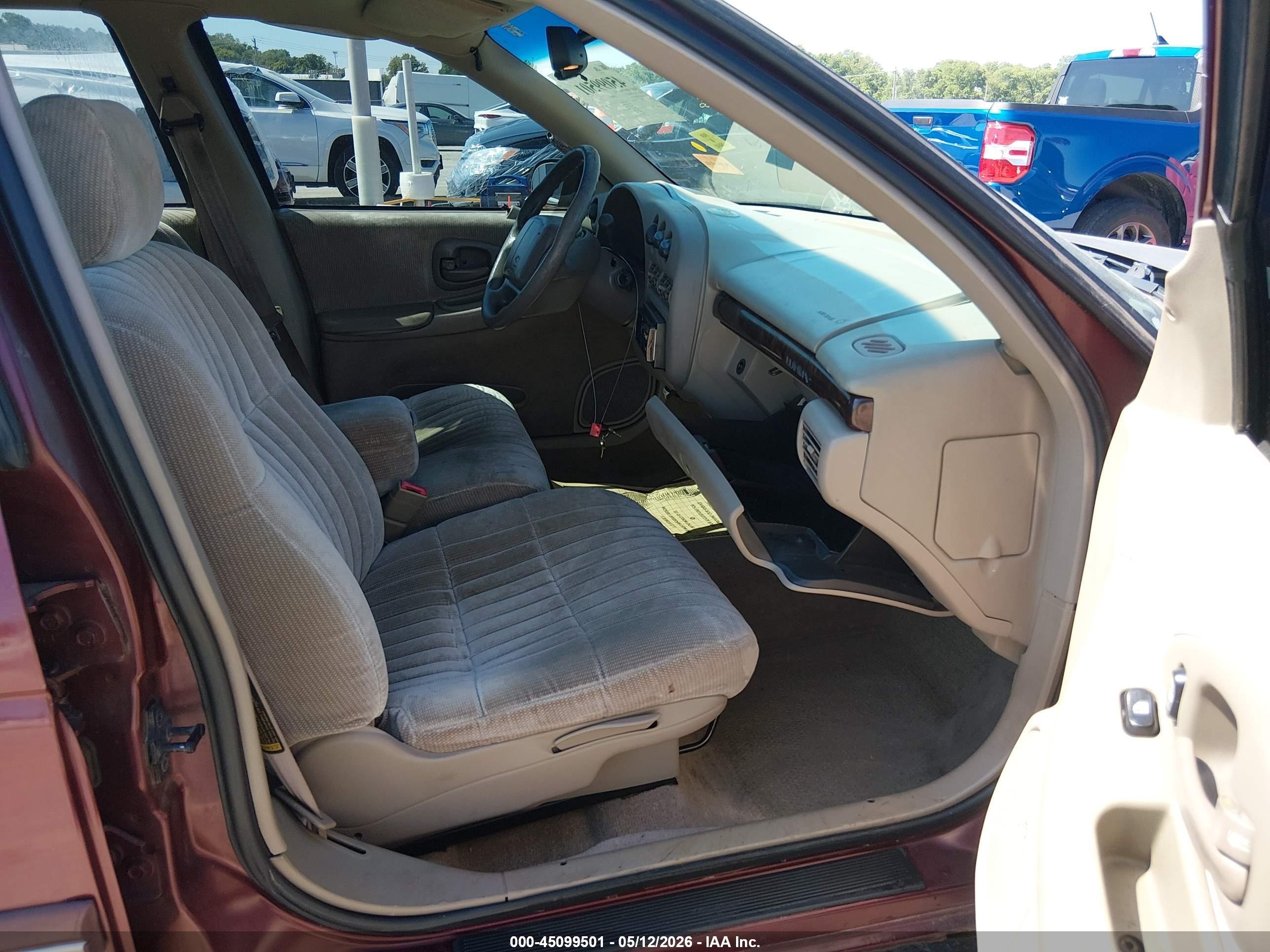 1999 Chevrolet Lumina   Red vin: 2G1WL52M8X9222387