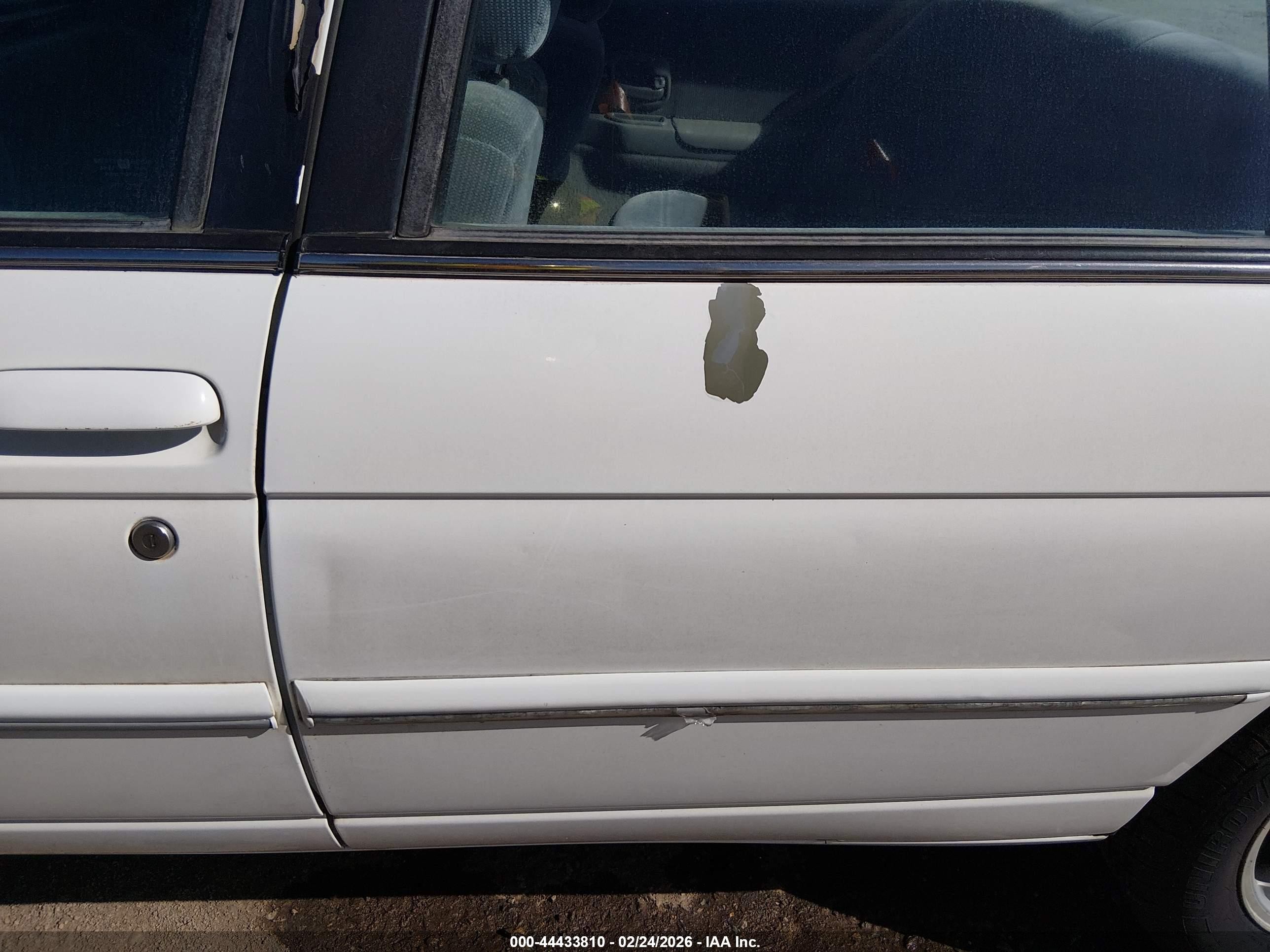 1995 Chevrolet Lumina   White vin: 2G1WL52M9S9112375