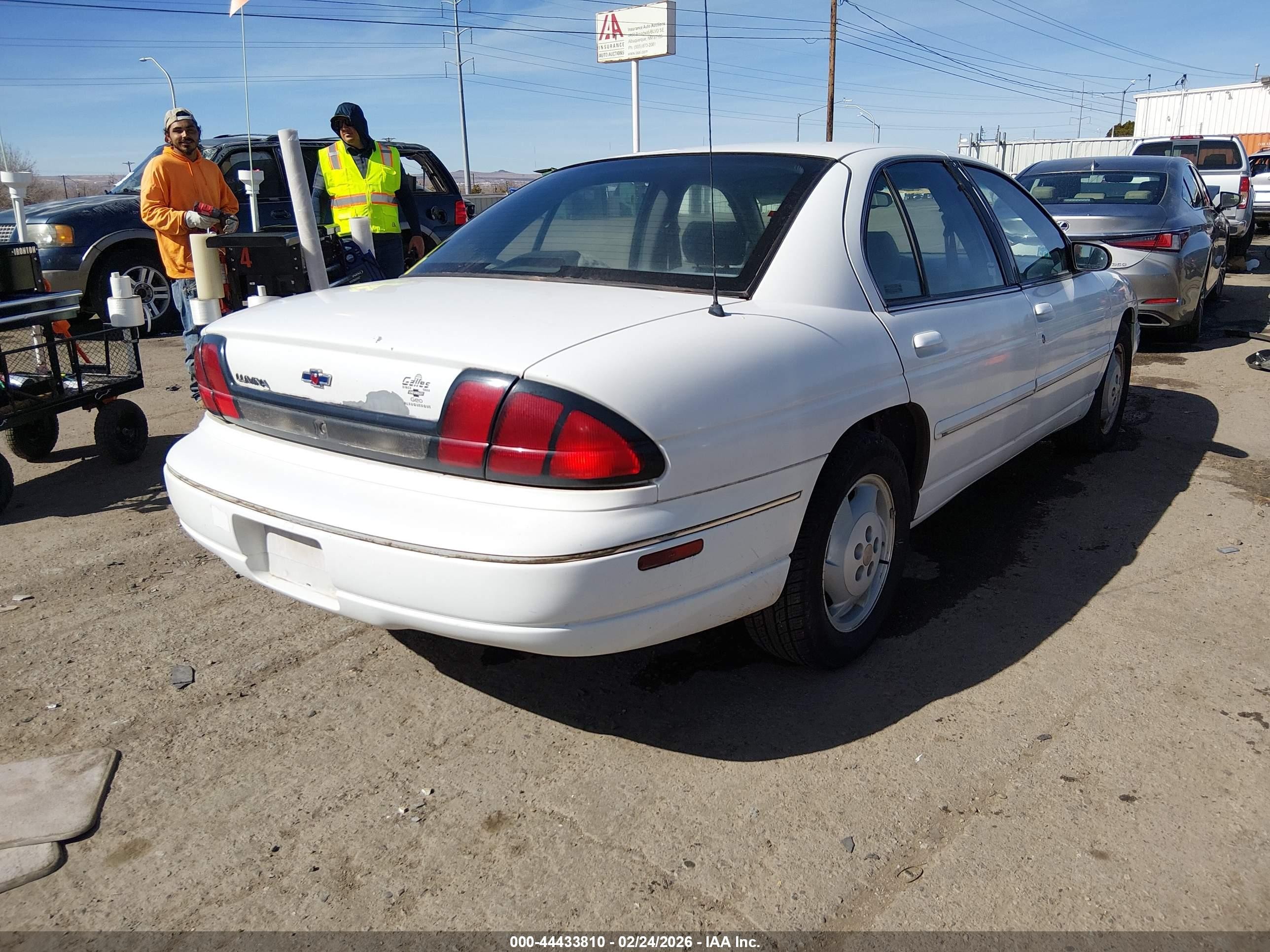 1995 Chevrolet Lumina   White vin: 2G1WL52M9S9112375