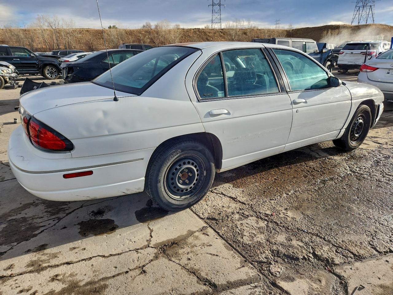 1995 Chevrolet Lumina White vin: 2G1WL52MXS9253505
